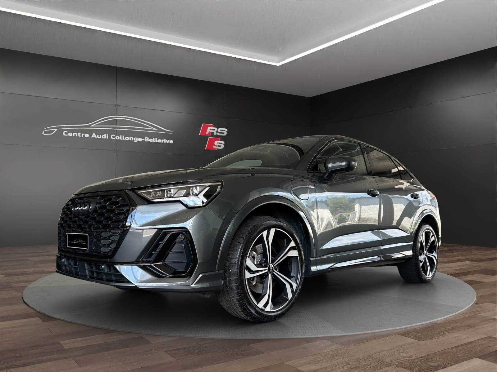Audi Q3 AUDI Q3 Sportback 45 TFSI e S line Attraction S-tronic