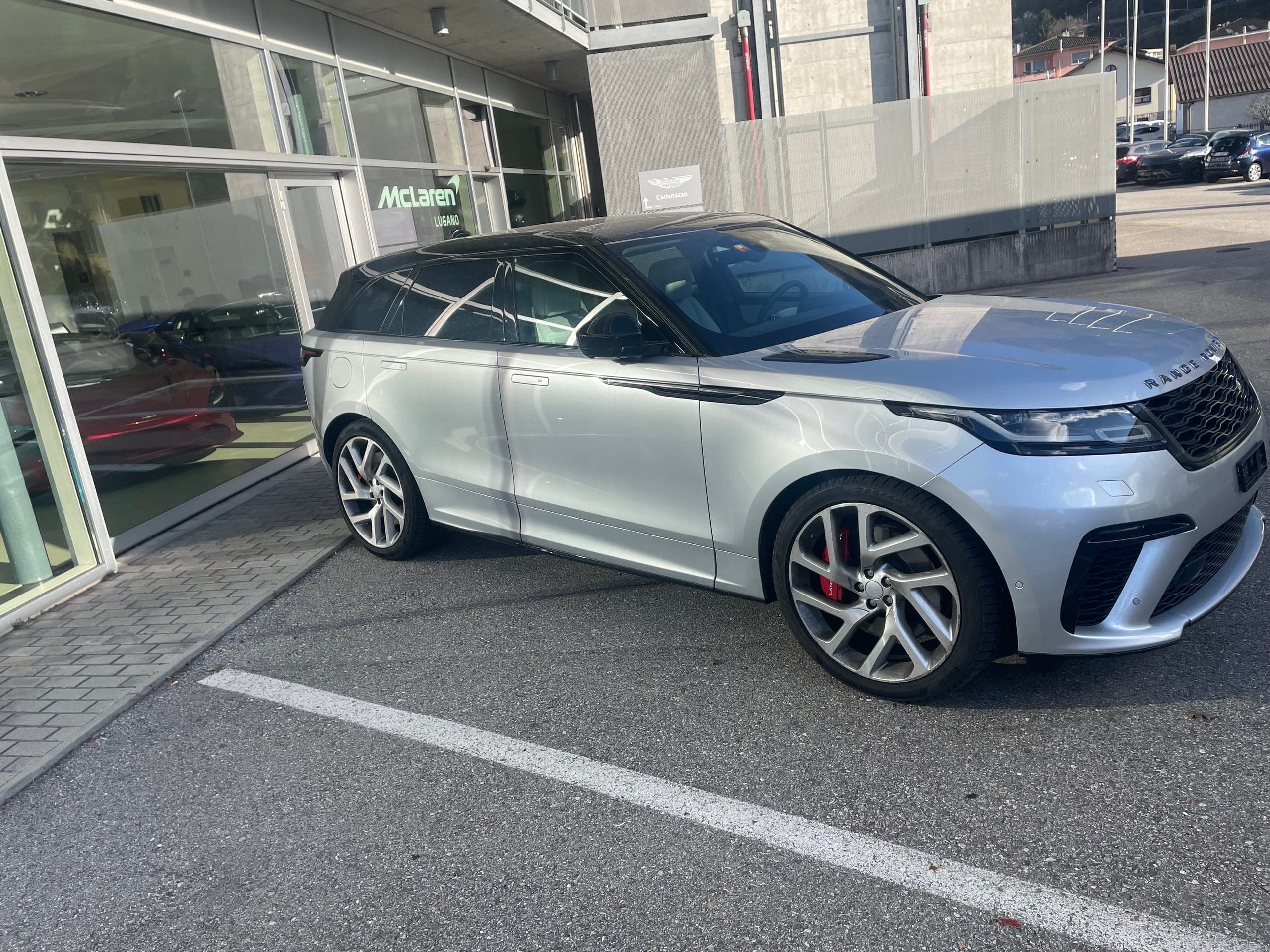 Land Rover Range Rover Velar LAND ROVER Range Rover Velar SV Autobiography Dyn. Edition A.