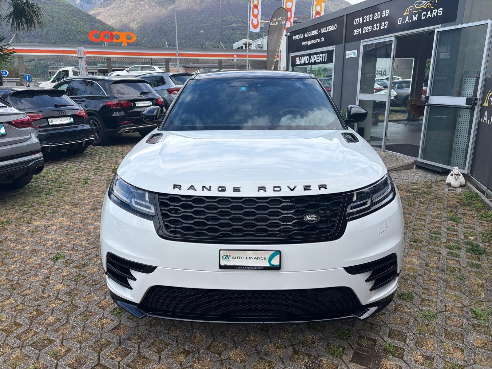 Land Rover Range Rover Velar LAND ROVER Range Rover Velar R-Dynamic D 300 S Automatic