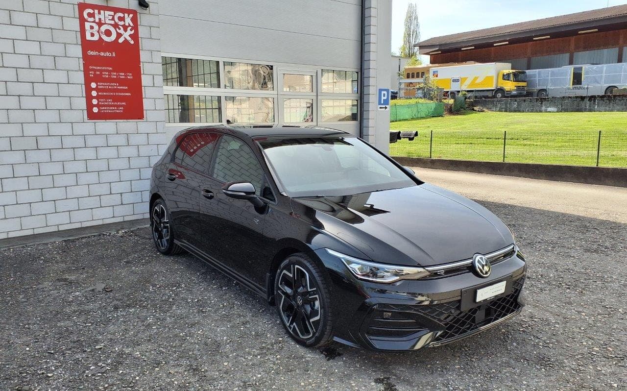 VW Golf VIII VW Golf VIII 1.5 eTSI R-Line DSG