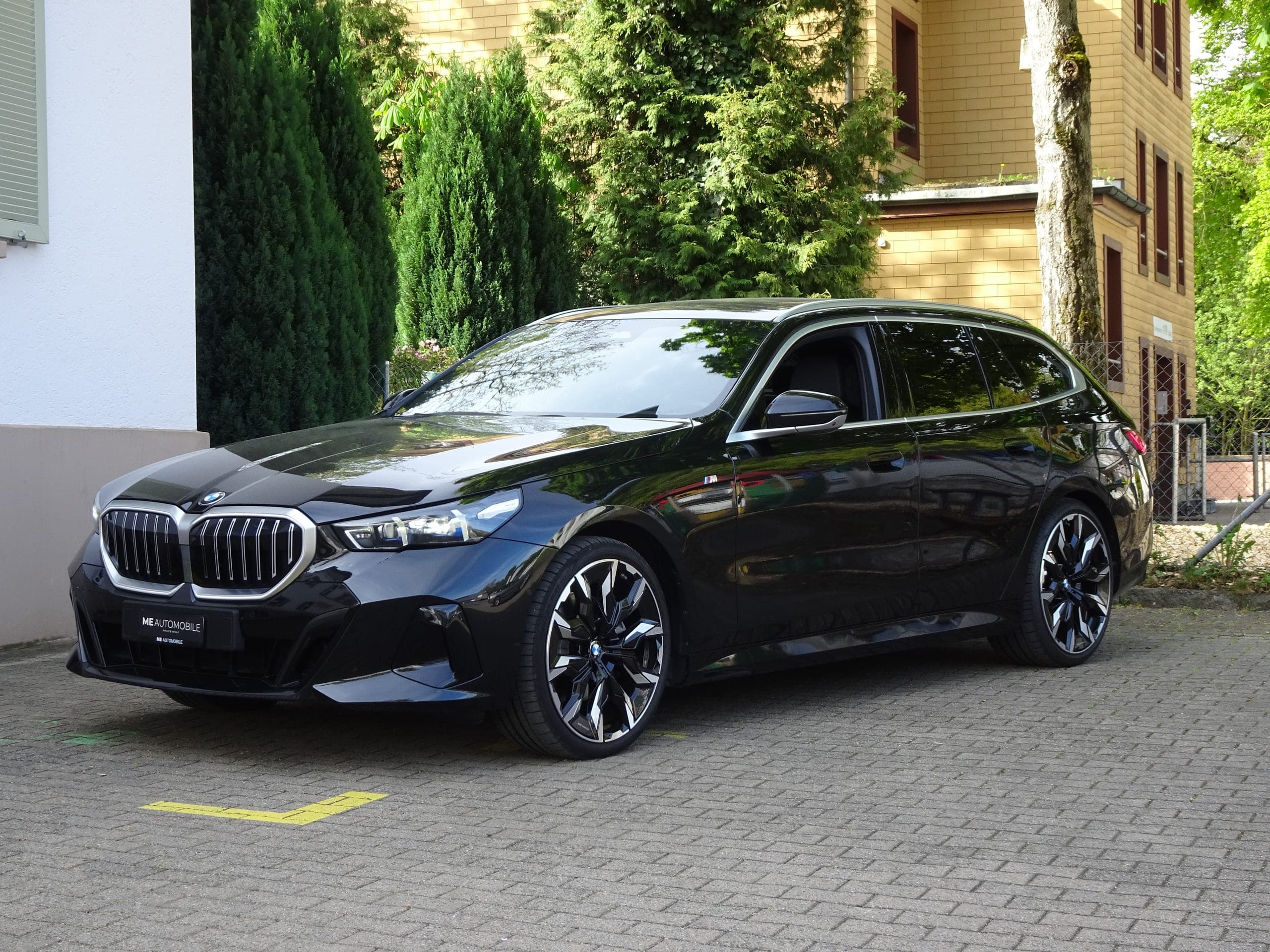 BMW 5er BMW 540d xDrive 48V Touring M Sport Steptronic