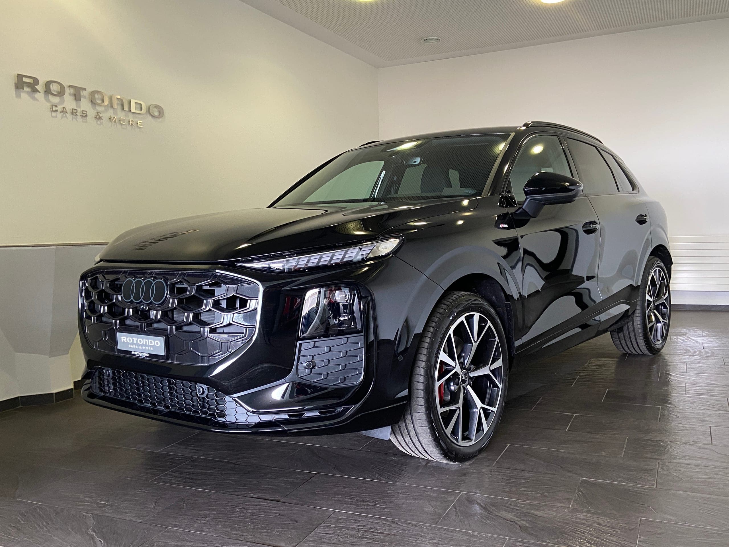 Audi Q3 SUV AUDI Q3 SUV TFSI 266 quattro S tronic Sline