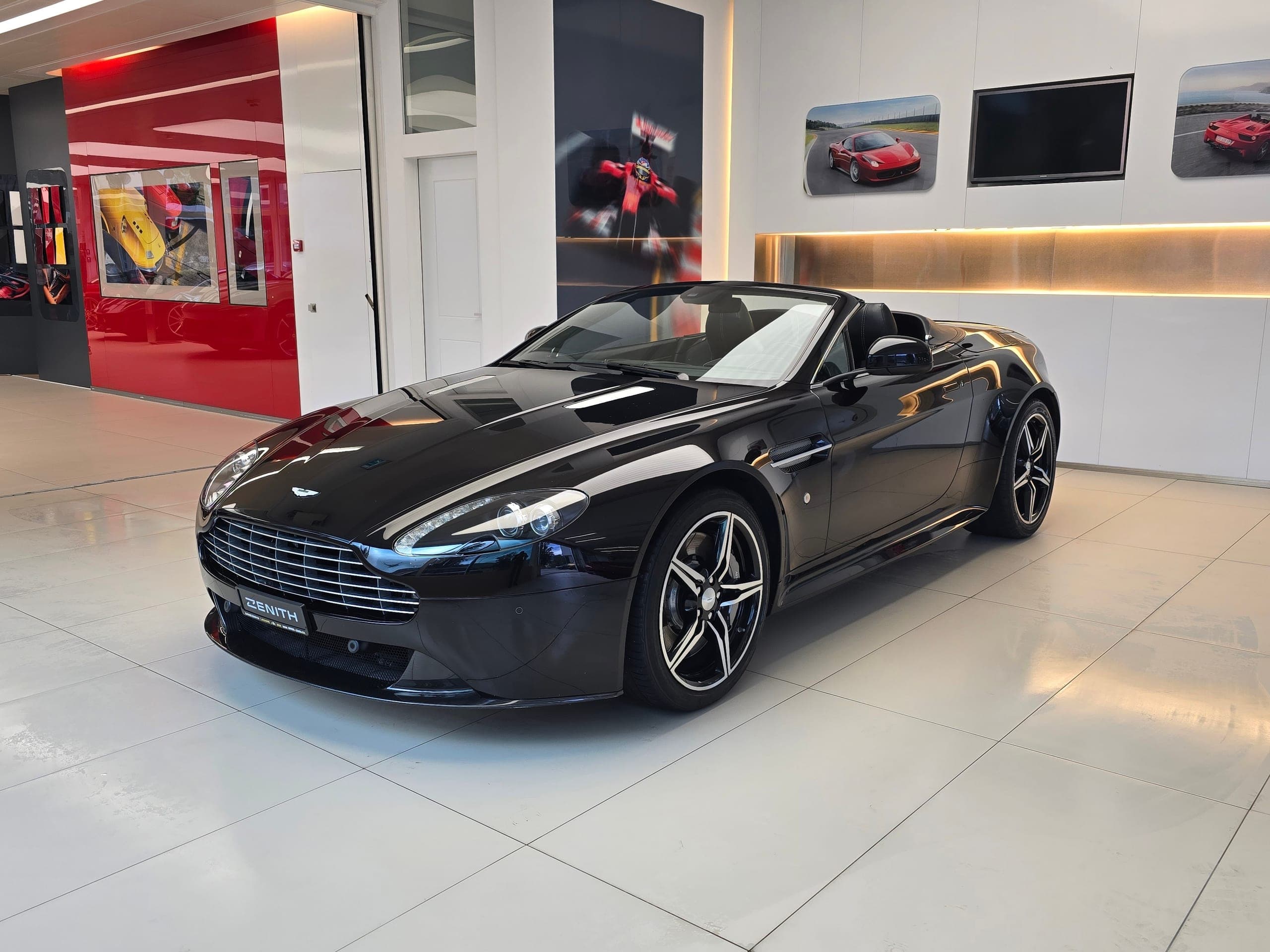 Aston Martin V8/V12 Vantage S ASTON MARTIN V8 Vantage 4.7 S