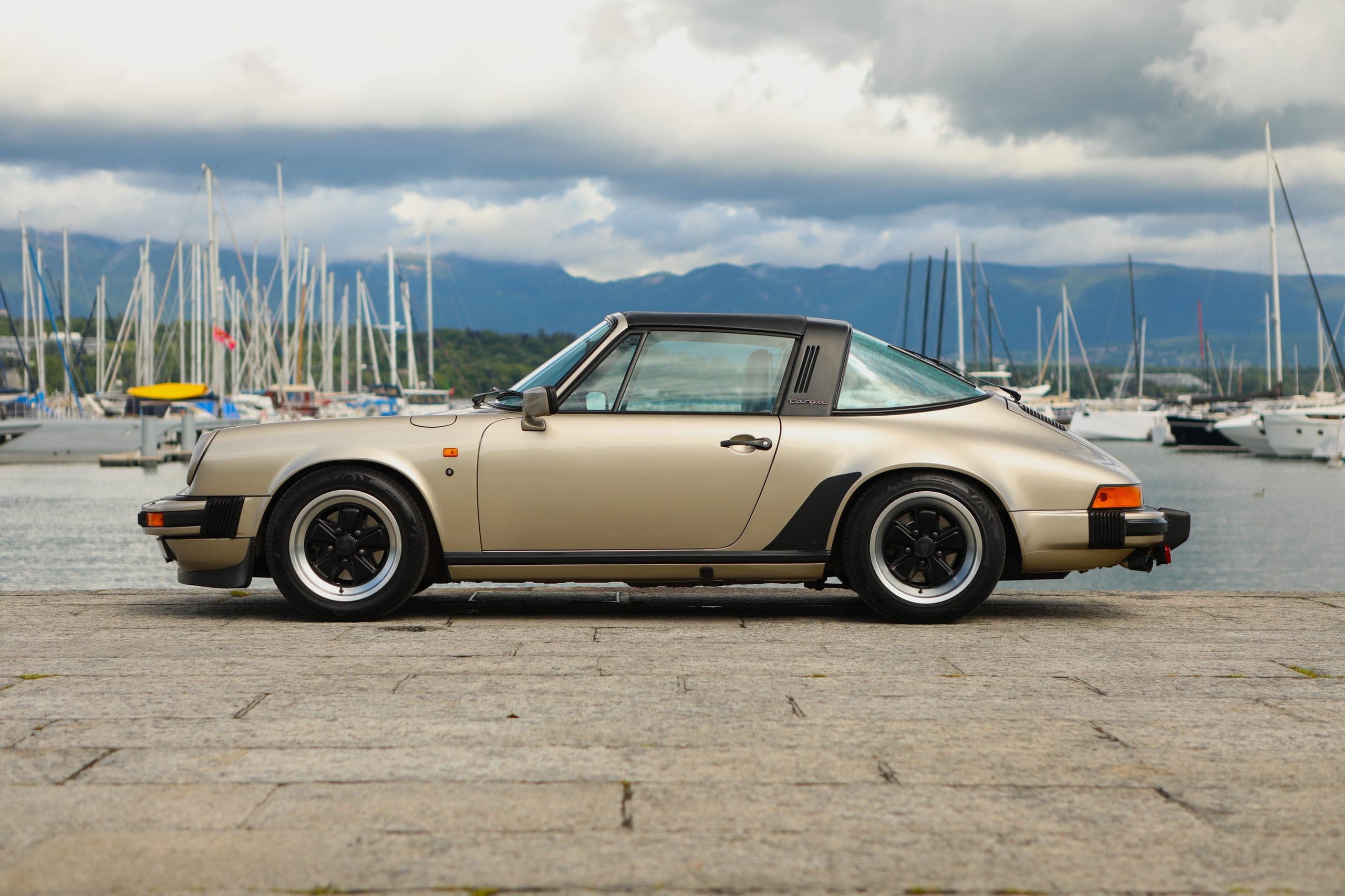 Porsche 911 PORSCHE 911 Carrera Targa 3.2