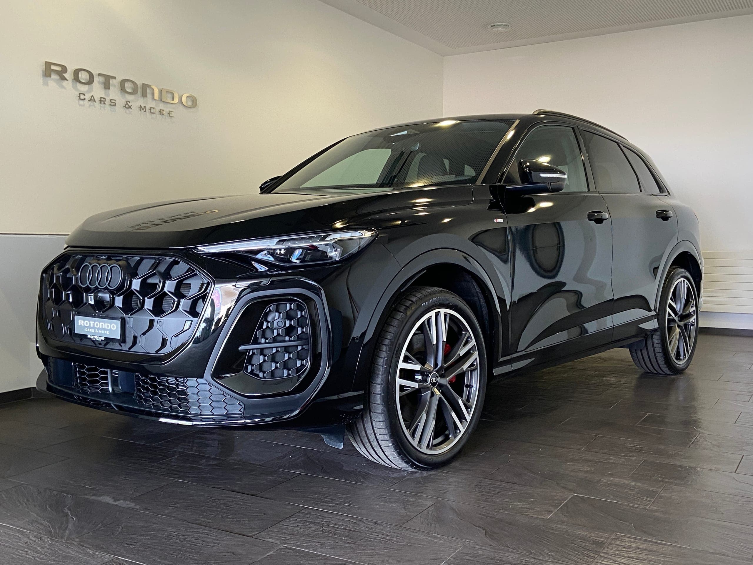 Audi Q5 AUDI Q5 TDI quattro S-tronic S-Line