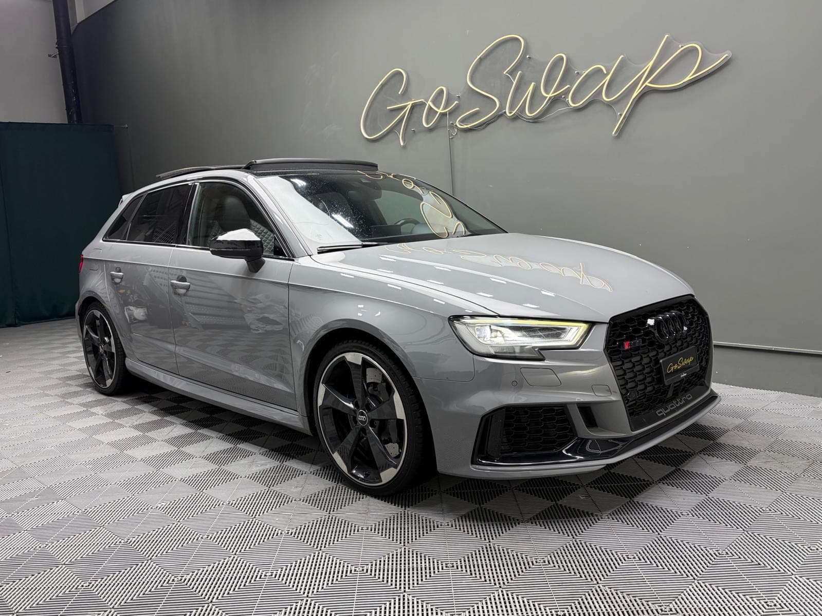 Audi S3 / RS3 AUDI RS3 Sportback 2.5 TSI quattro S-tronic Toit Ouvrant