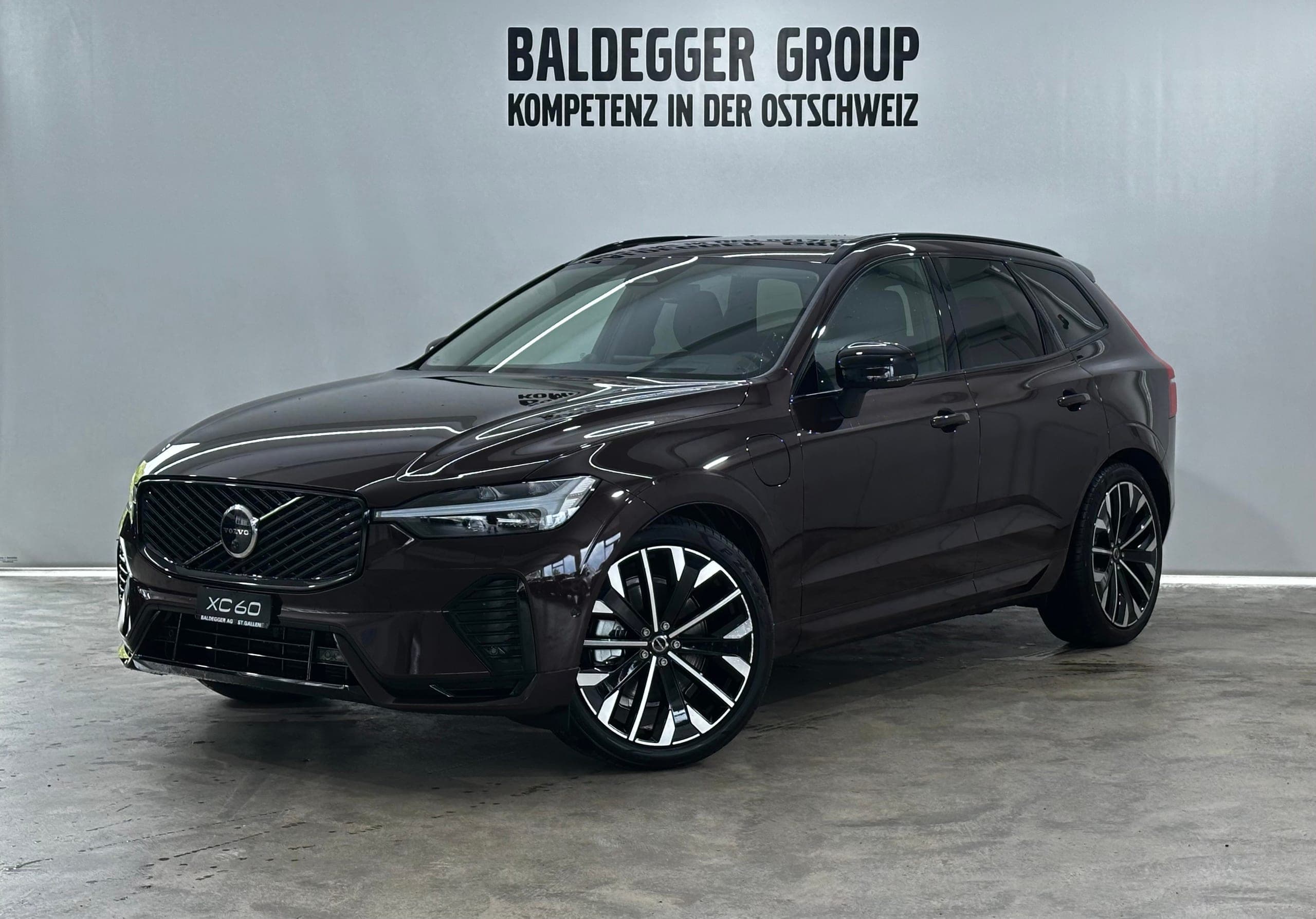 Volvo XC60 VOLVO XC60 2.0 T8 TE Ultra Dark eAWD