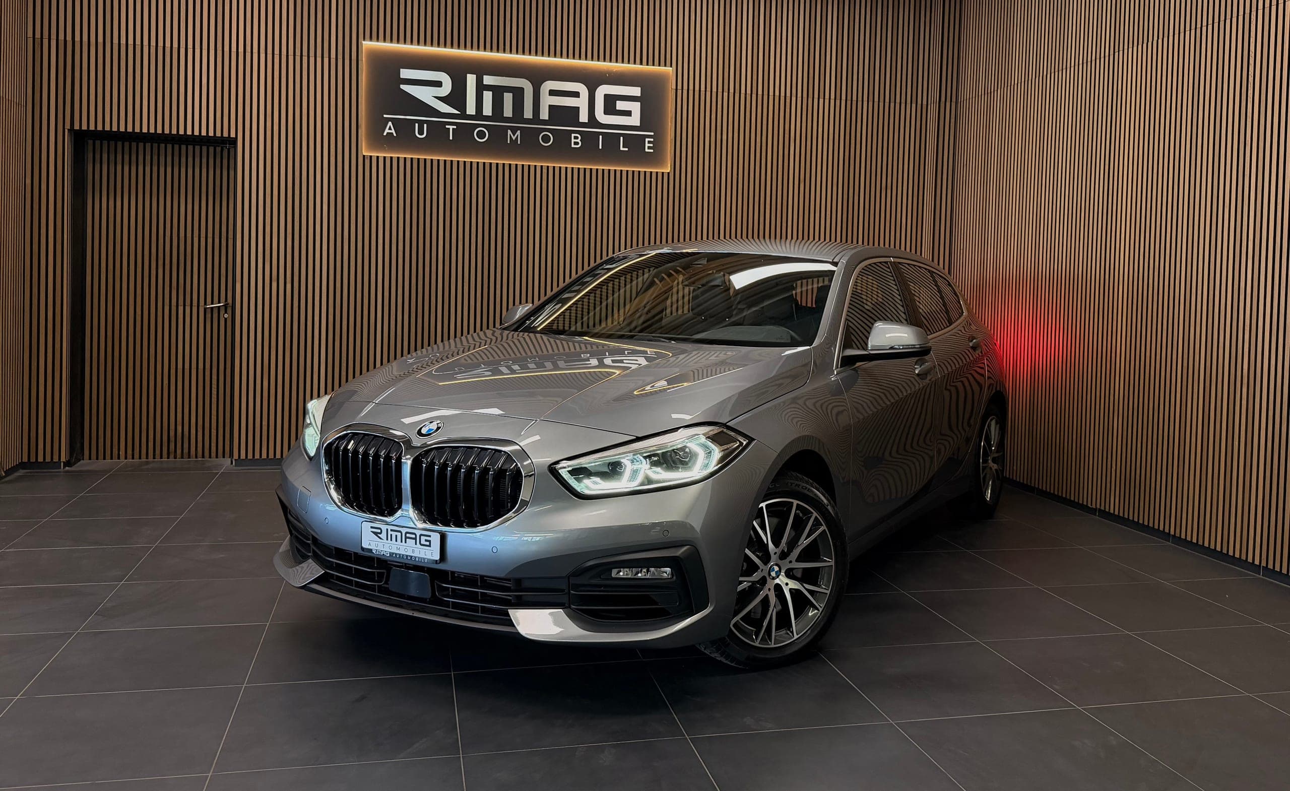 BMW 1er BMW 120i Steptronic | CH-Fzg. | CarVertical | Top Ausstattung
