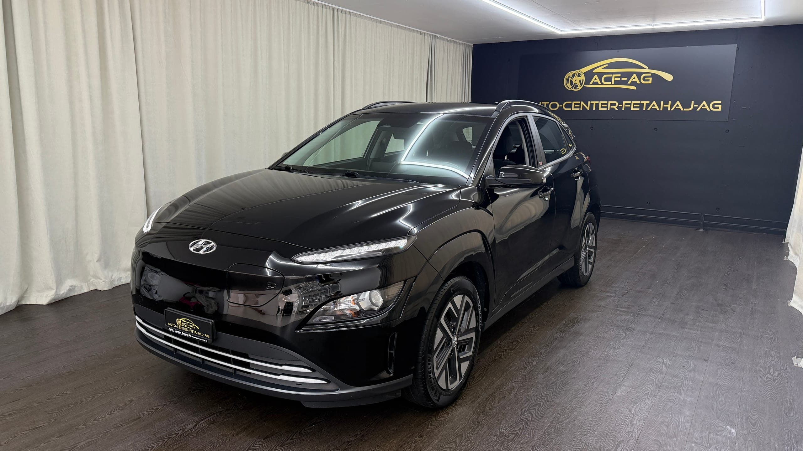 Hyundai Kona HYUNDAI Kona EV Origo