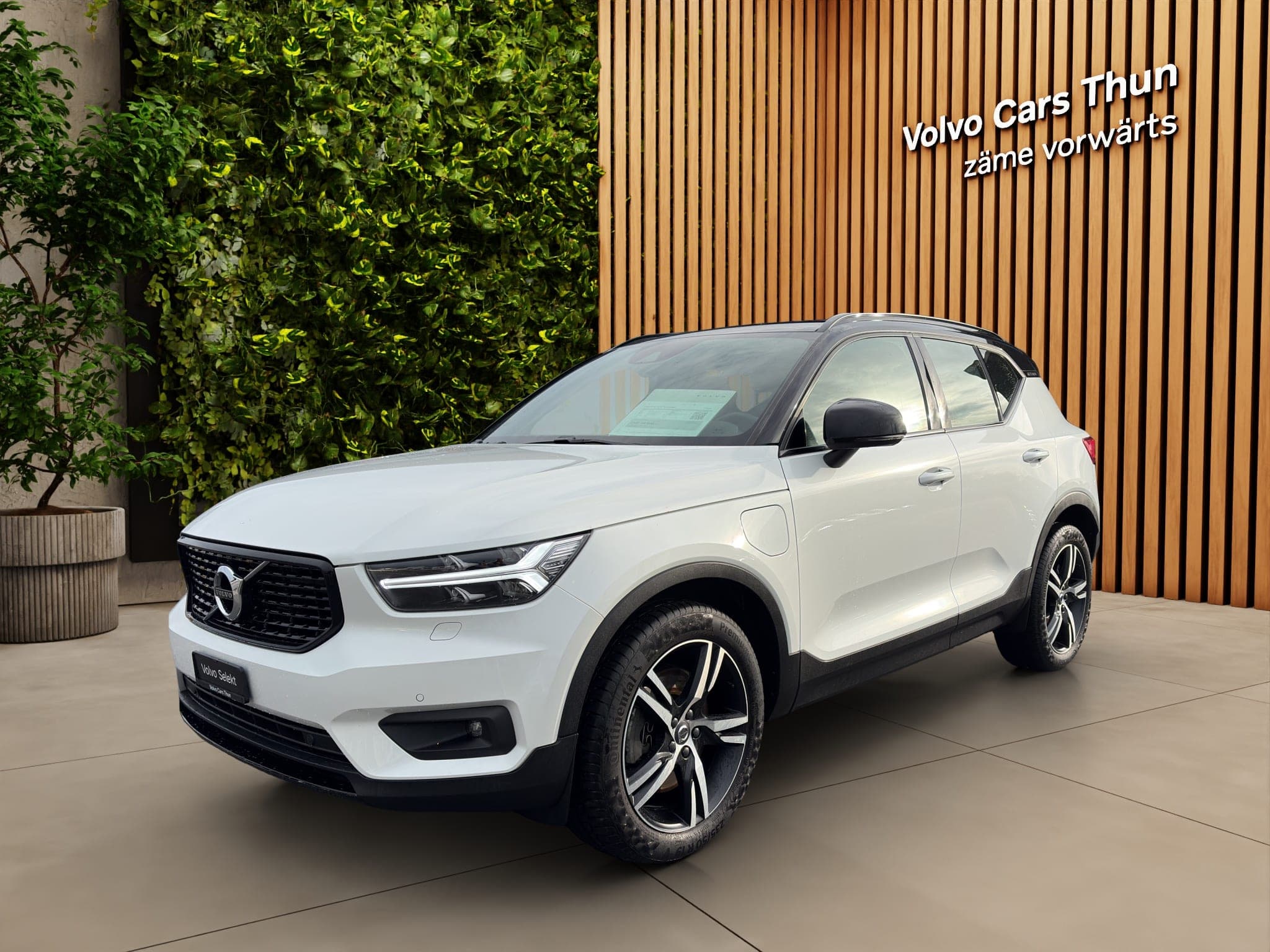 Volvo XC40 VOLVO XC40 1.5 T5 TE R-Design