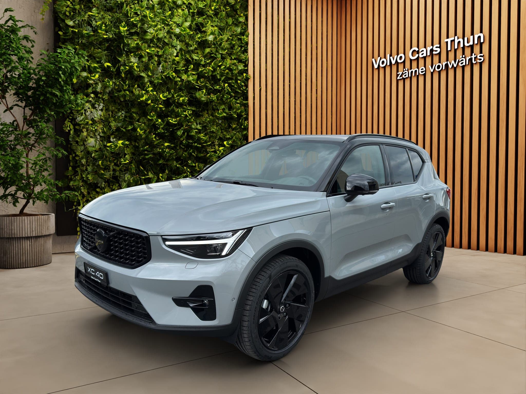 Volvo XC40 VOLVO XC40 2.0 B4 MH Black Edition