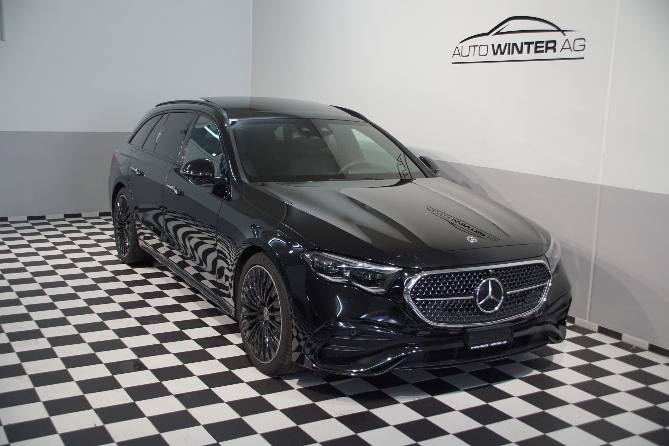 Mercedes-Benz E-Klasse MERCEDES-BENZ E 450 T 9G-Tronic 4Matic *siwss*