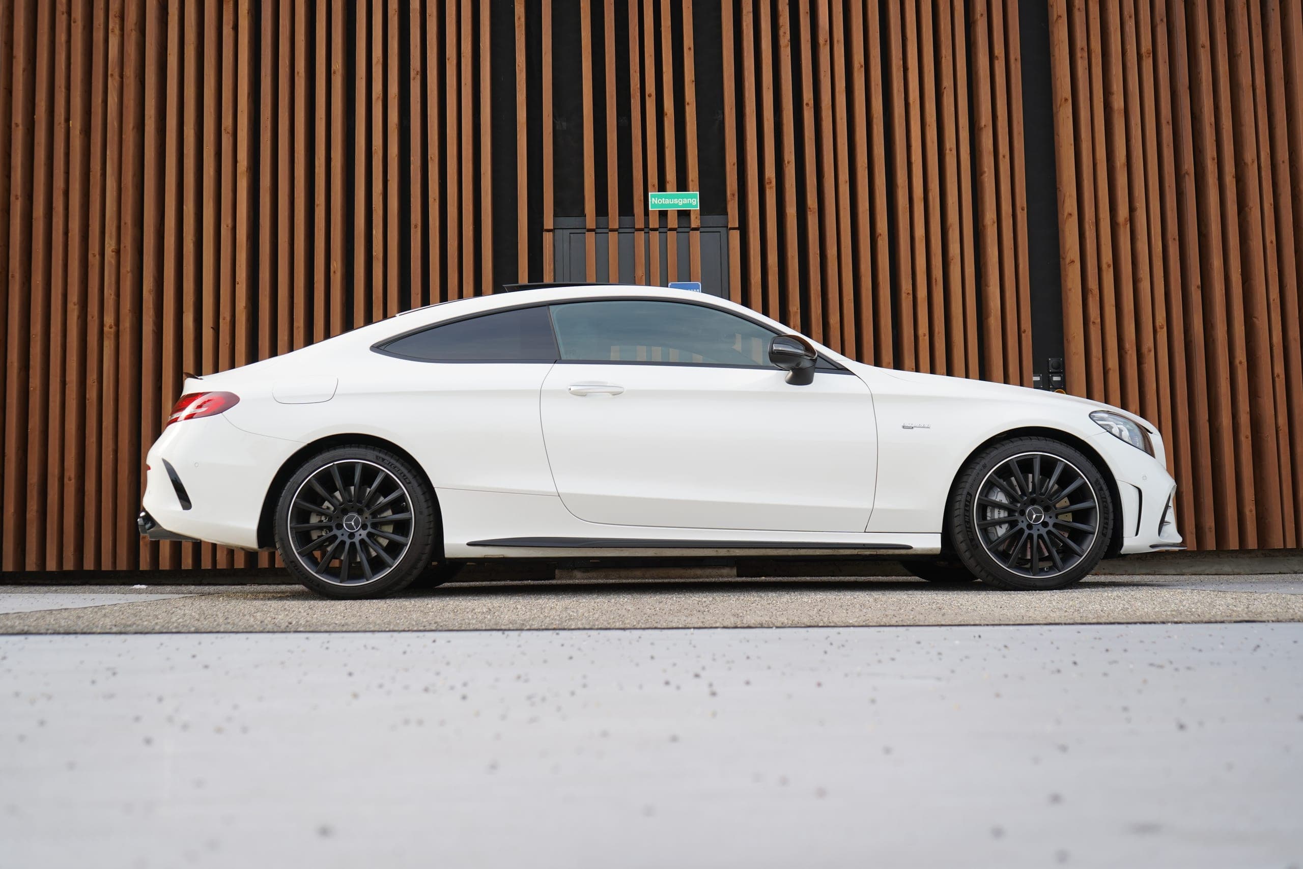 Mercedes-Benz C-Klasse MERCEDES-BENZ C 43 AMG PREMIUM + NIGHT EDITION 4MATIC 9G-TRONIC l 390 PS