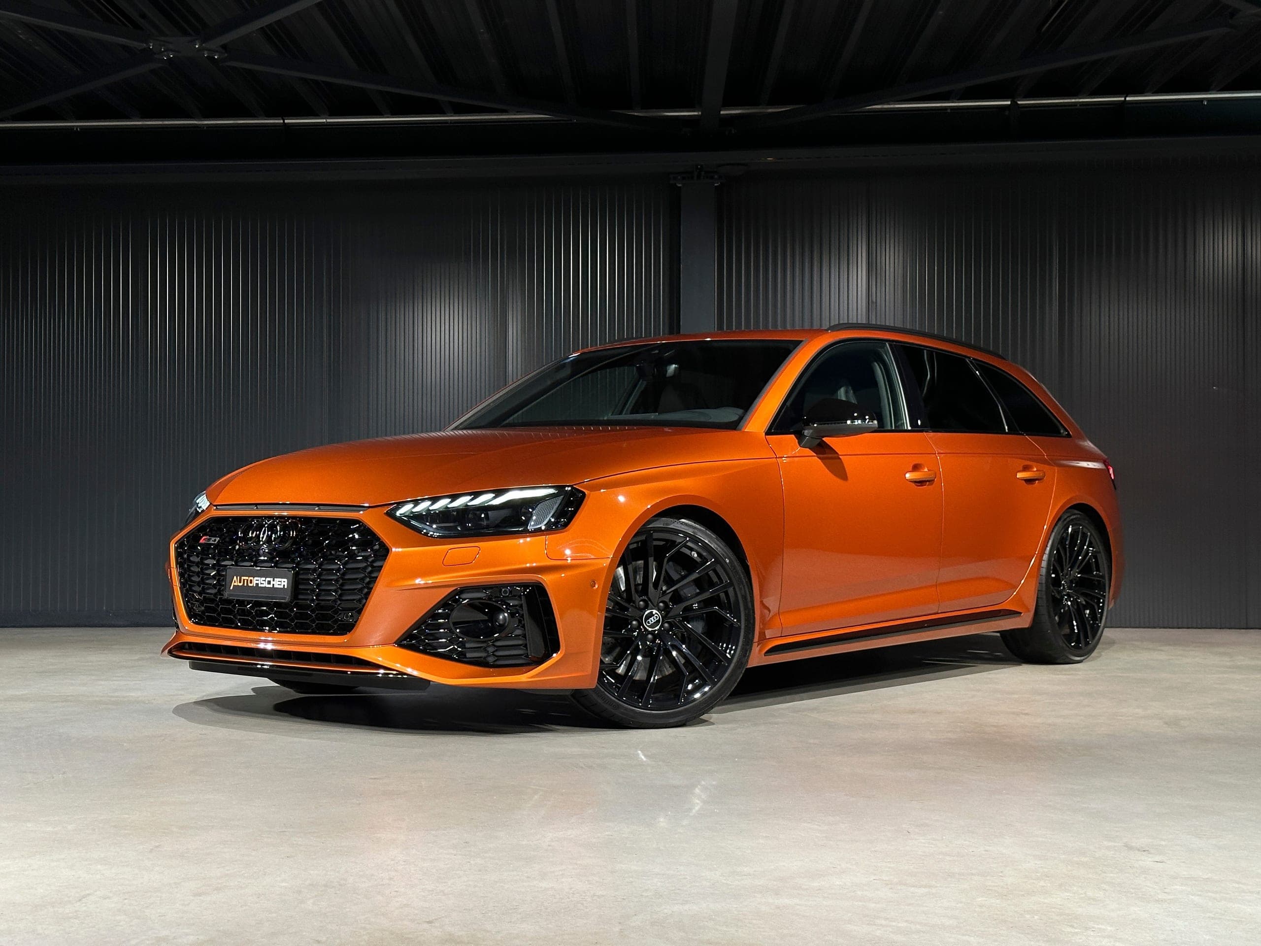 Audi S4 / RS4 AUDI RS4 Avant quattro tiptronic