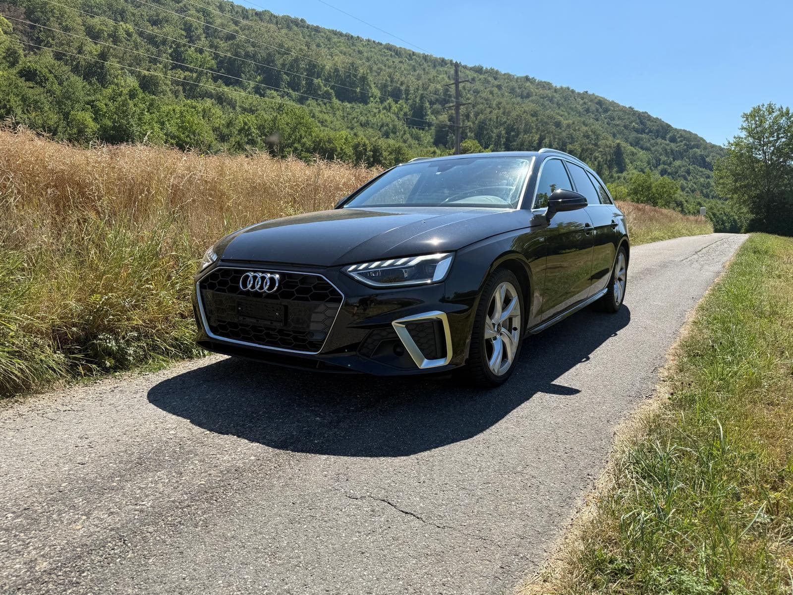 Audi A4 AUDI A4 Avant 40 TFSI S line S-tronic