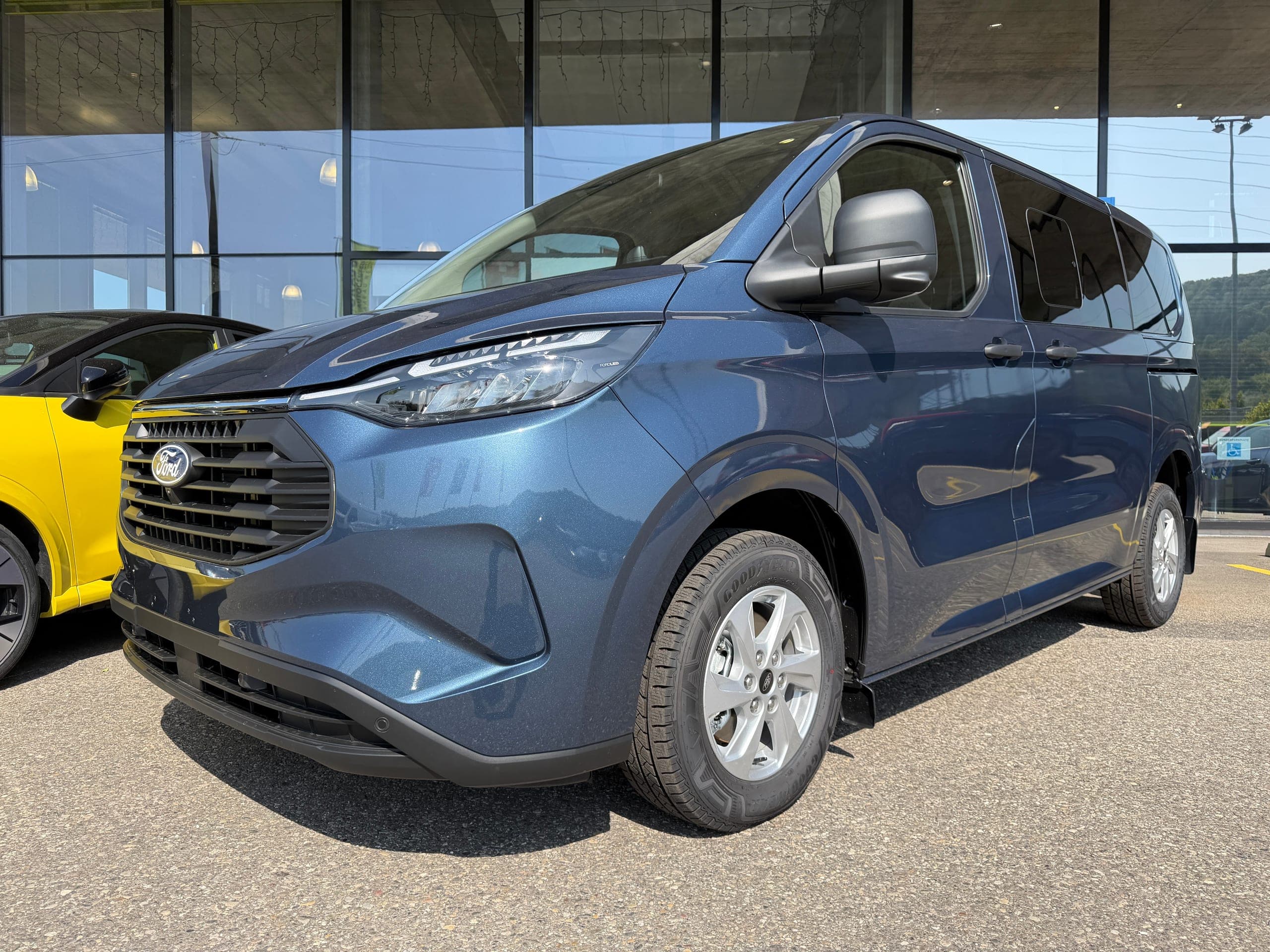 Ford Transit Custom FORD Transit Custom Combi PHEV 320 L1H1 Trend Automat