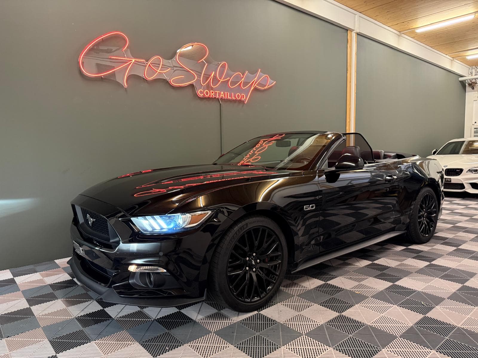 Ford Mustang FORD Mustang Convertible 5.0 V8 GT Automat