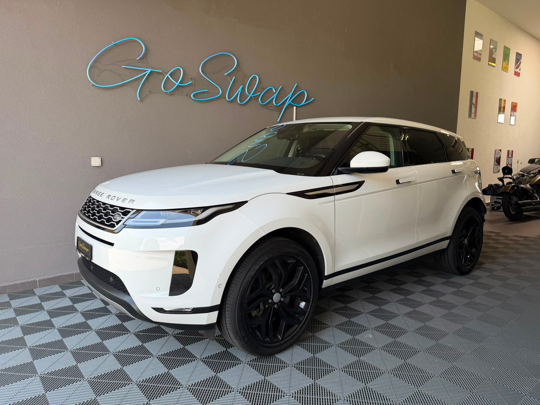 Land Rover Range Rover Evoque LAND ROVER Range Rover Evoque P 200 MHEV AT9