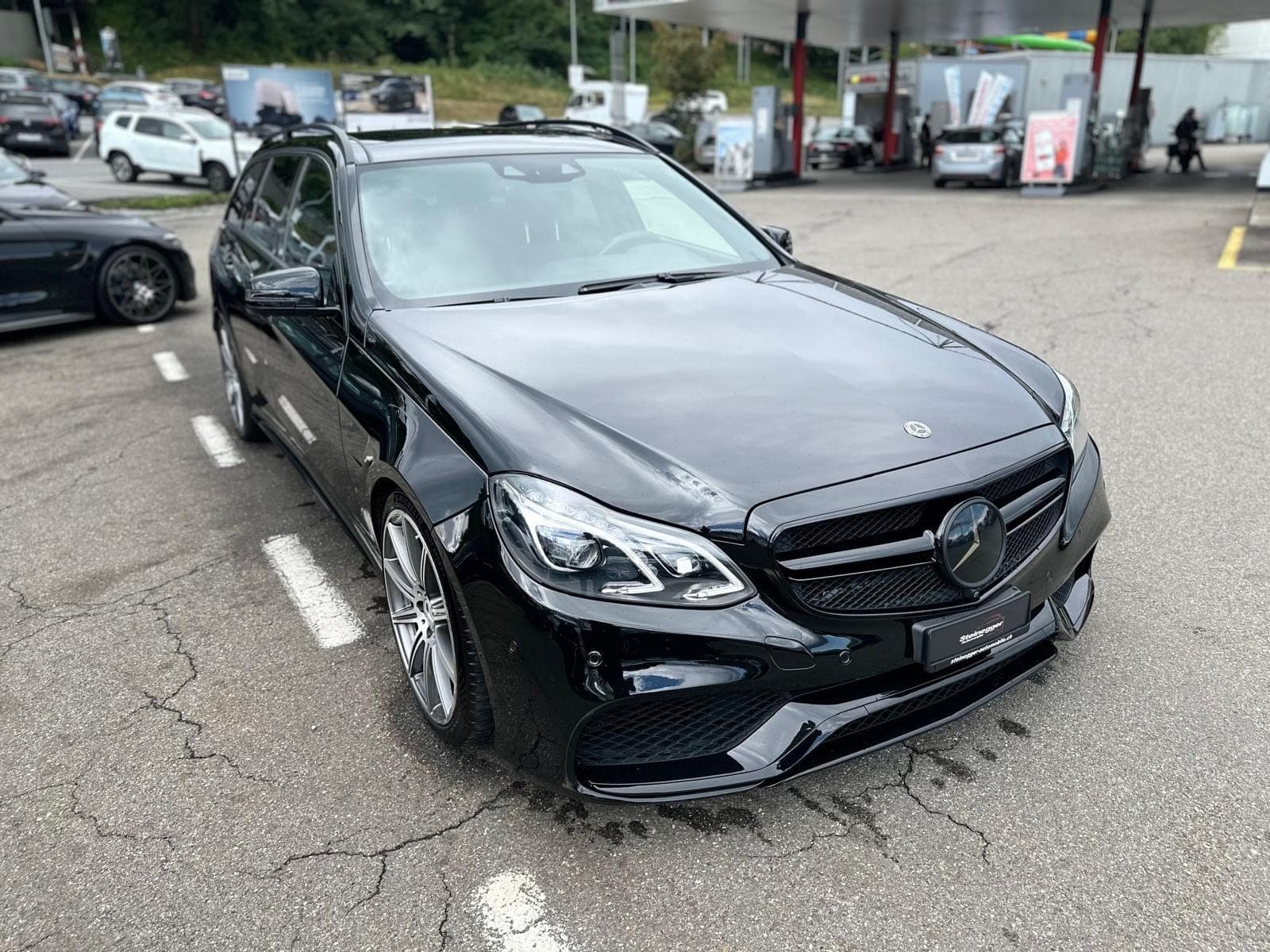 Mercedes-Benz E-Klasse MERCEDES-BENZ E 63 AMG 4Matic Speedshift ° All Black ° KW Gewindefahrwerk °