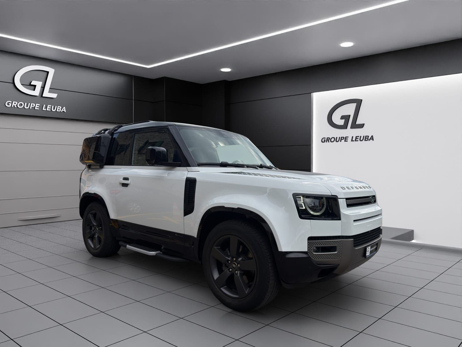 Land Rover Defender LAND ROVER Defender90P300Si4 X-D SE