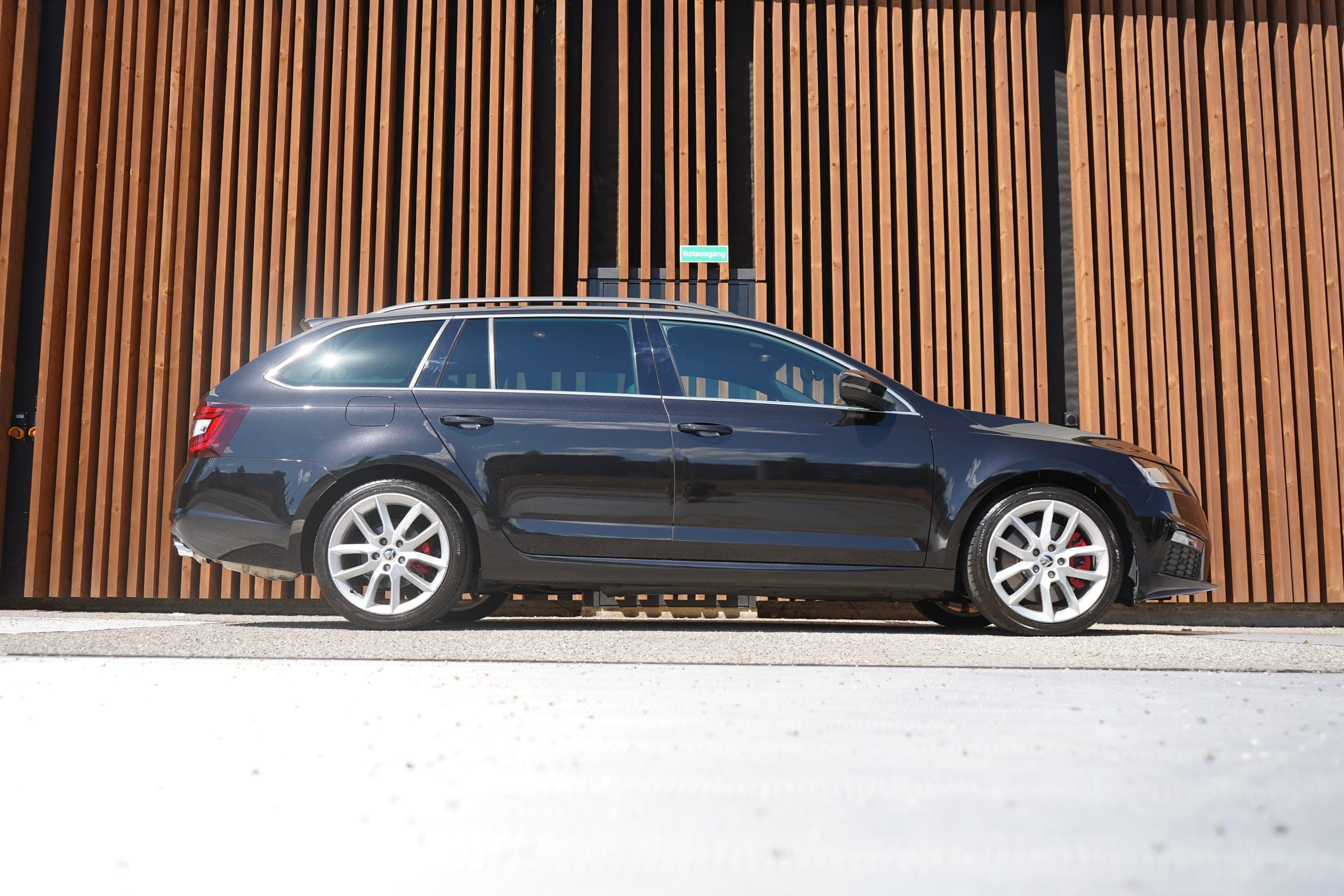 Skoda Octavia SKODA OCTAVIA COMBI 2.0 TSI RS DSG l 230 PS