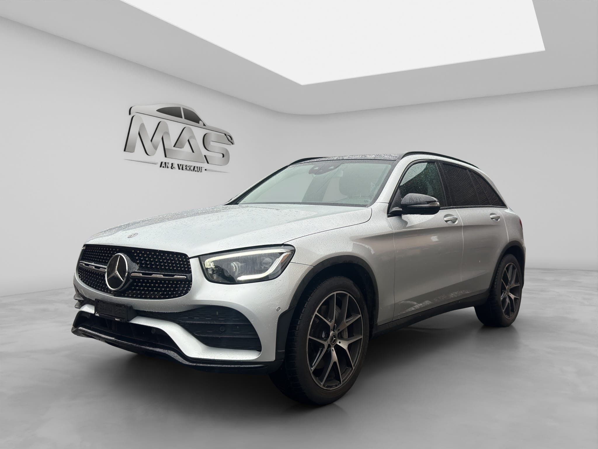 Mercedes-Benz GLC-Klasse MERCEDES-BENZ GLC 220 d AMG Line 4Matic 9G-Tronic