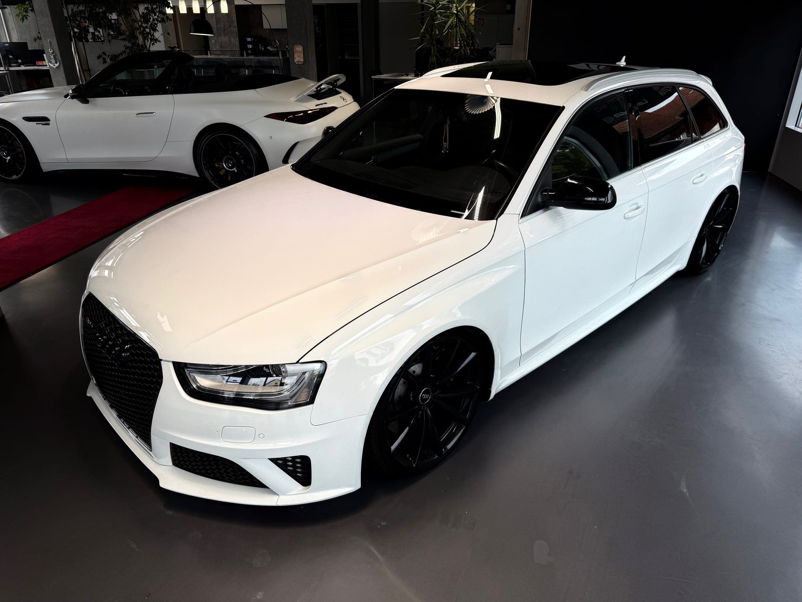 Audi S4 / RS4 AUDI RS4 Avant 4.2 FSI V8 quattro S-tronic