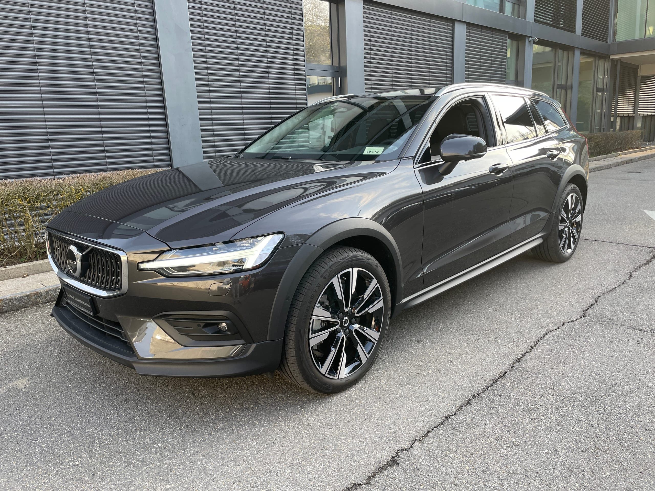 Volvo V60 Cross Country VOLVO V60 Cross Country B5 Mild Hybrid Plus AWD Geartronic