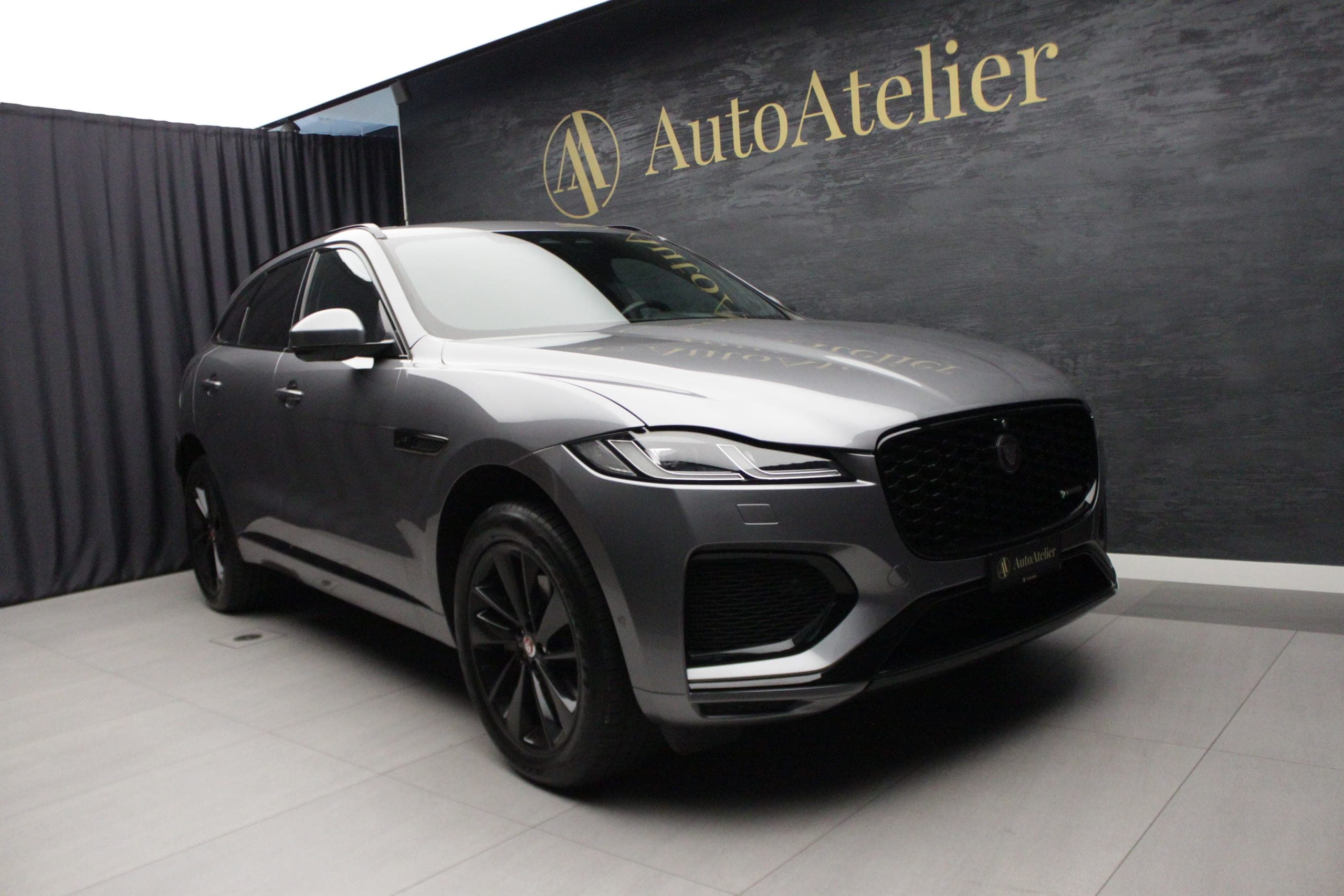 Jaguar F-Pace JAGUAR F-Pace 2.0 D200 R-Dynamic MHEV SE AWD