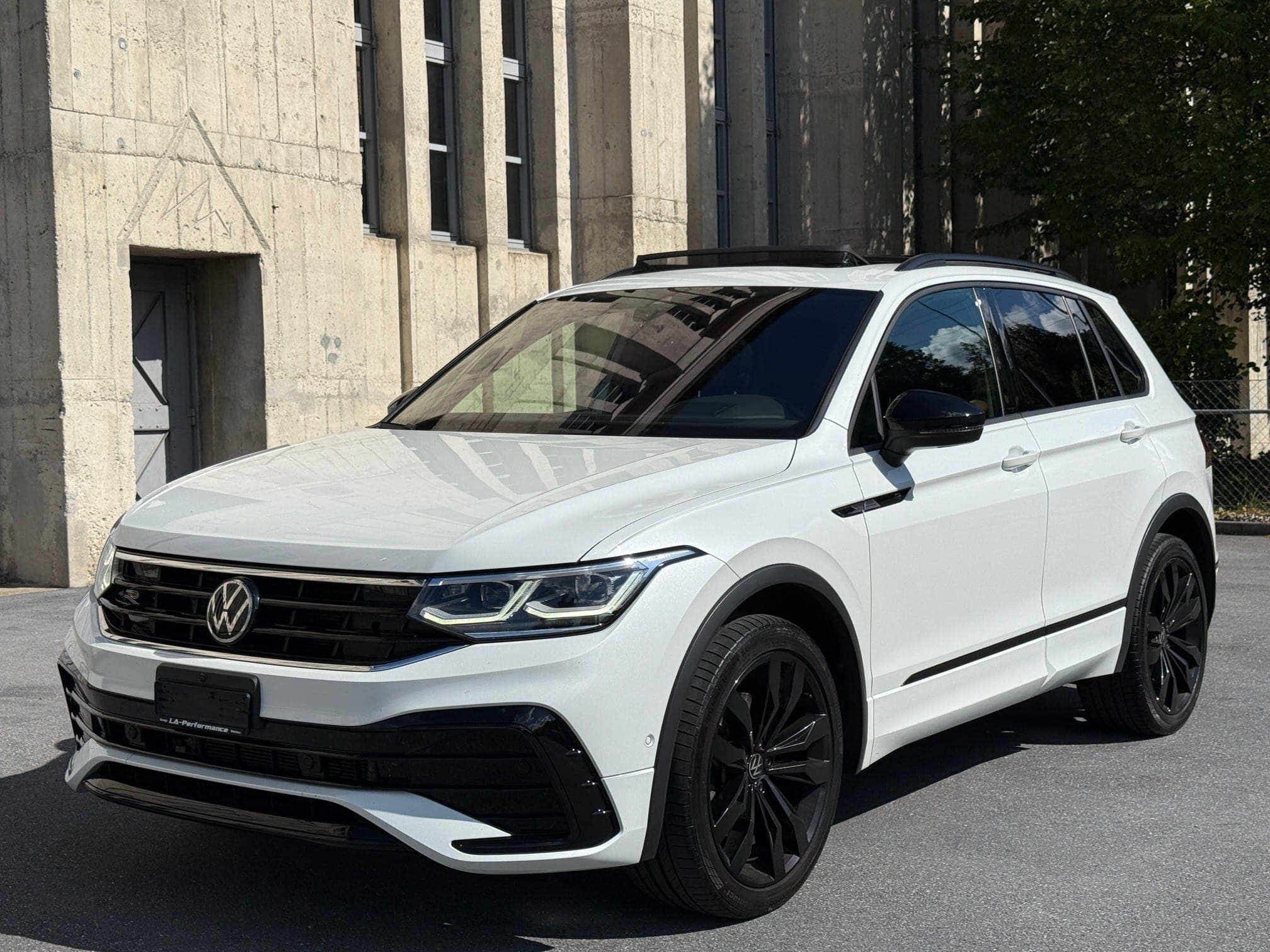 VW Tiguan VW Tiguan 2.0 TDI SCR R-Line 4Motion DSG