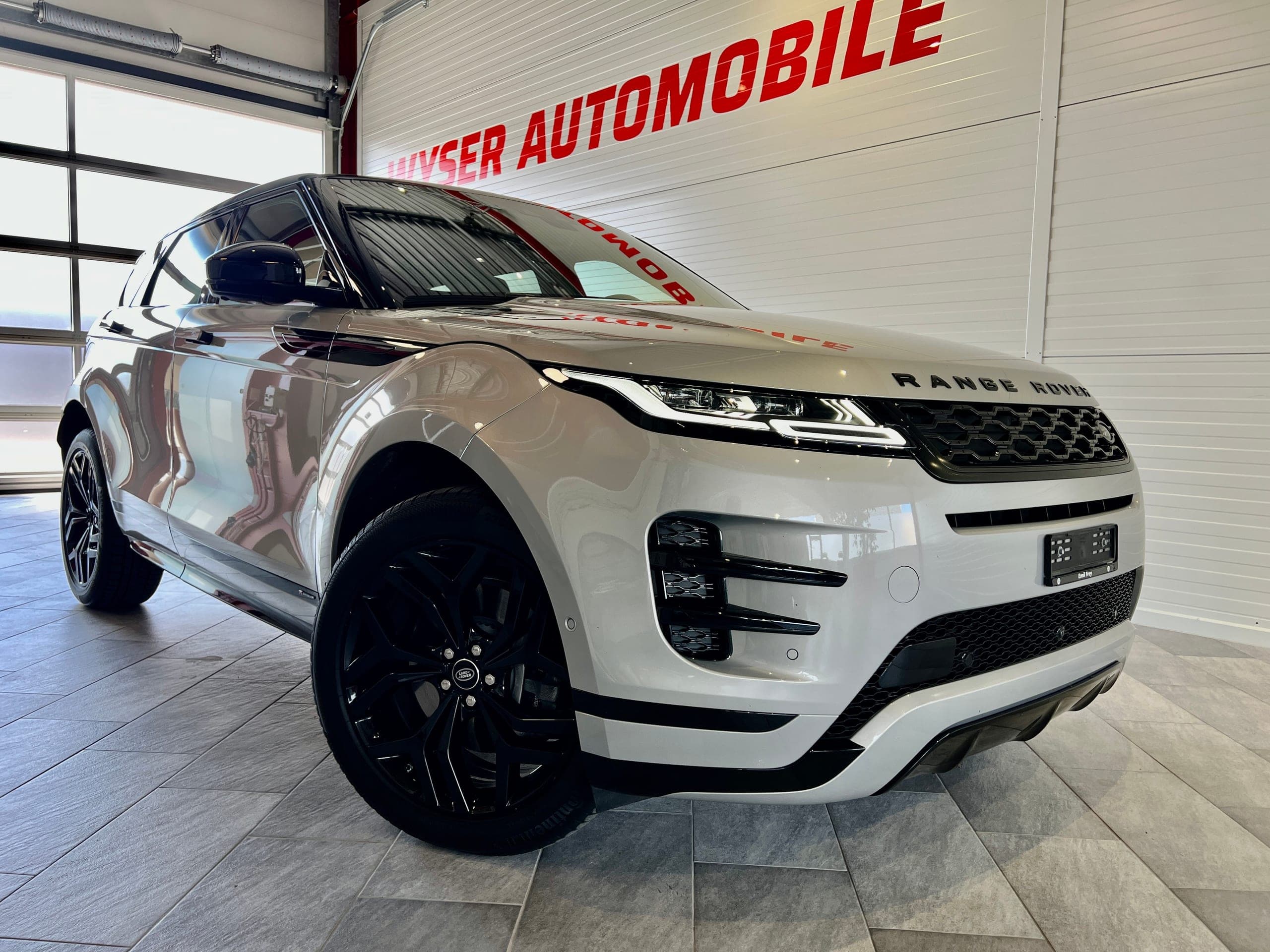 Land Rover Range Rover Evoque LAND ROVER Range Rover Evoque R-Dynamic P 300 HSE AT9