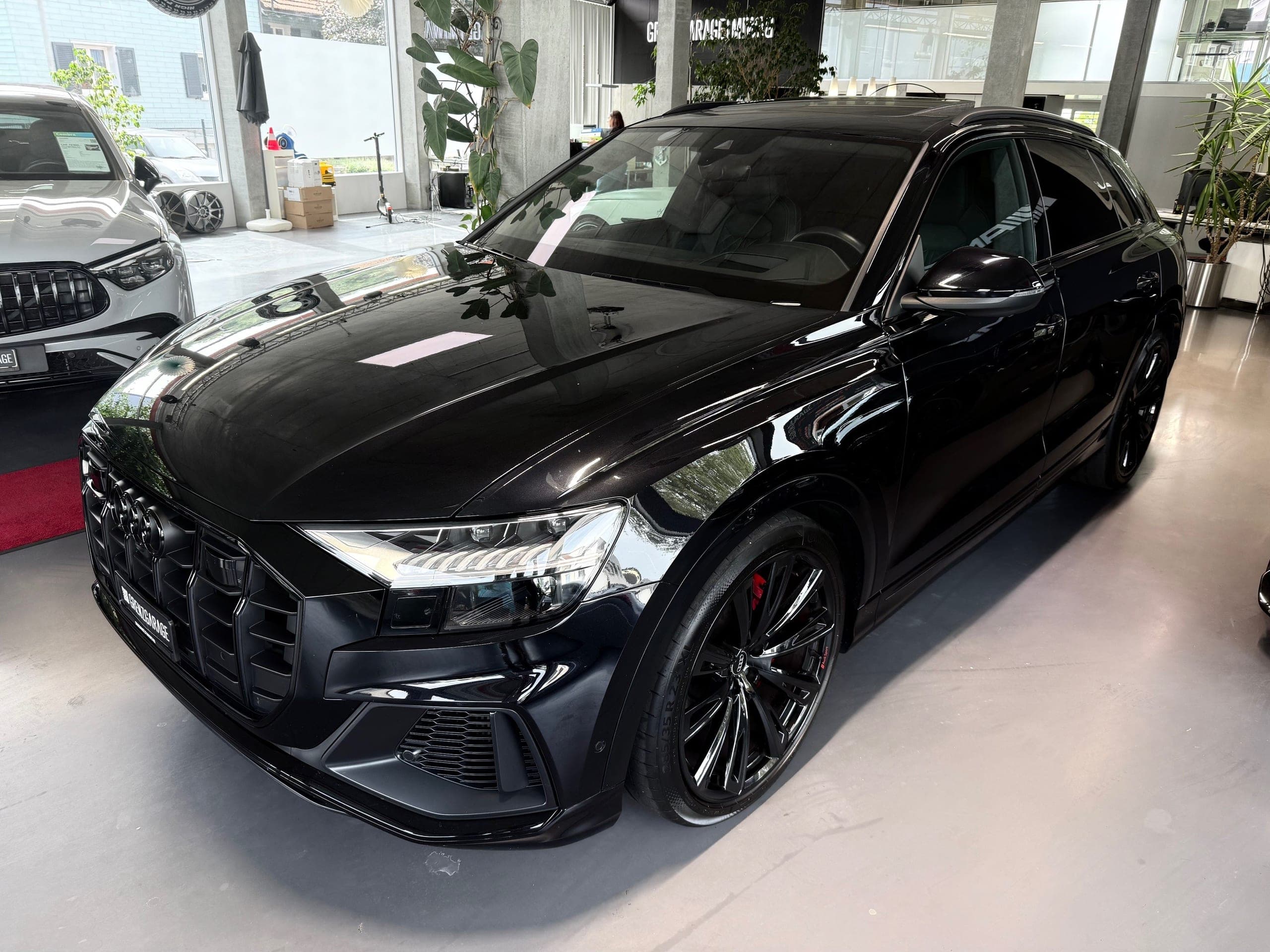Audi SQ8 / RS Q8 AUDI SQ8 TFSI quattro tiptronic