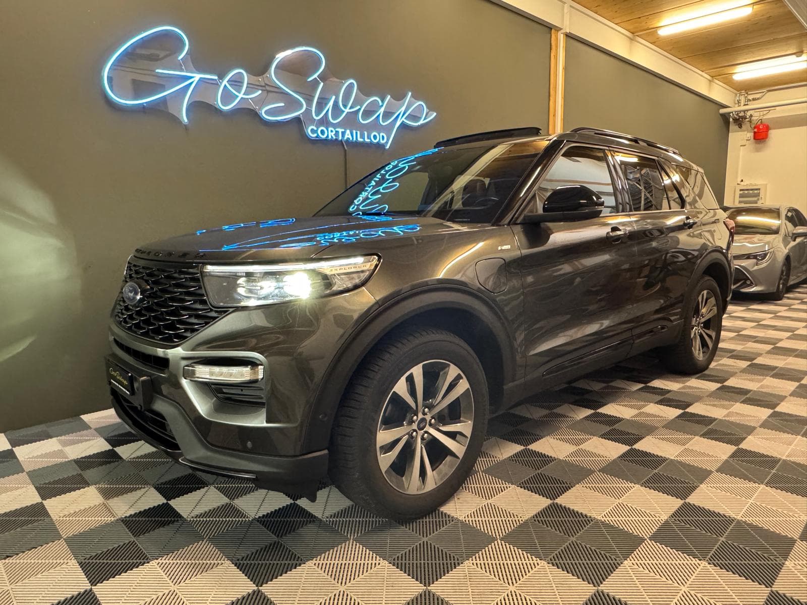 Ford Explorer FORD Explorer 3.0 EcoB. Plug-in-Hybrid ST-Line 4WD Aut.