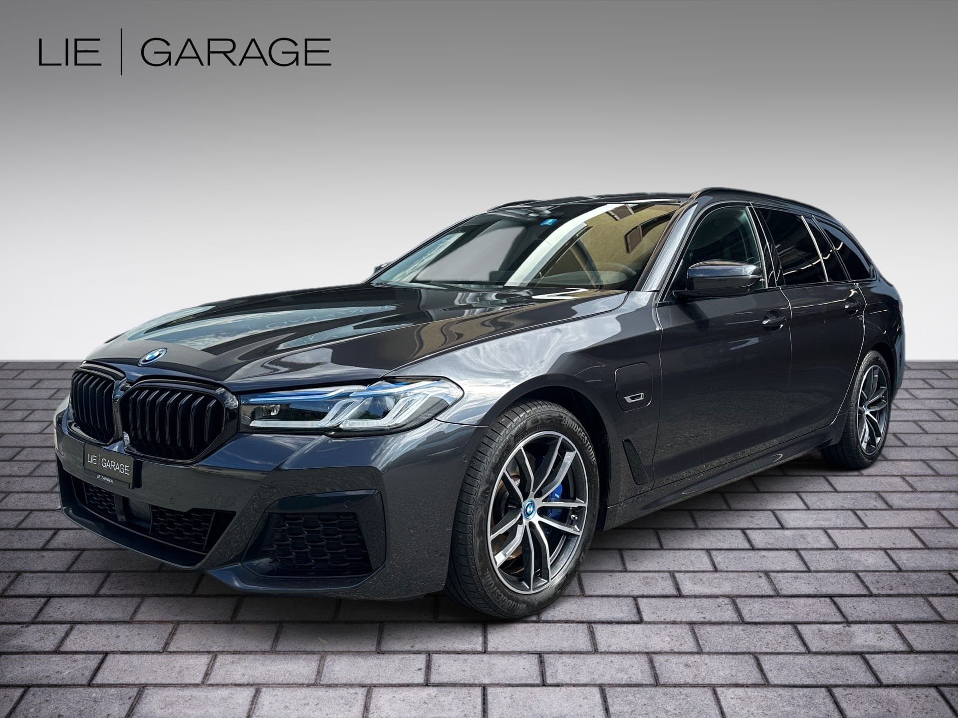 BMW 5er BMW 530e xDrive Touring Pure M Sport Steptronic