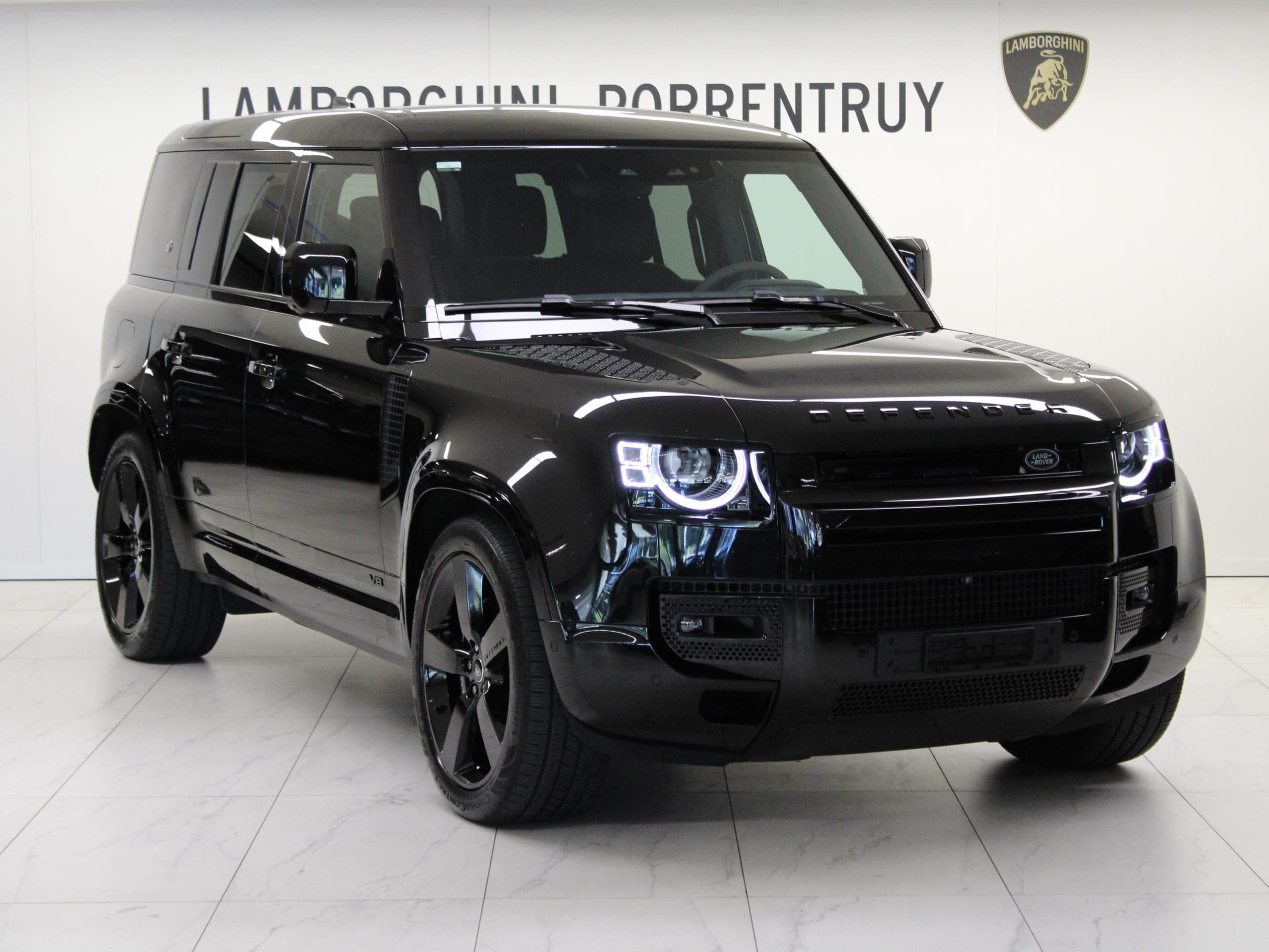 Land Rover Defender LAND ROVER Defender 110 525 V8 5.0 AT8