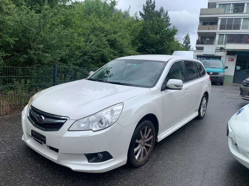 Subaru Legacy SUBARU Legacy 2.5i Swiss AWD Lineartronic