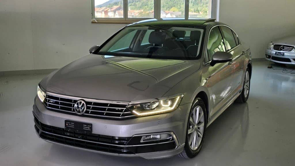 VW Passat VW Passat 2.0 TDI R-Line Highline 4Motion