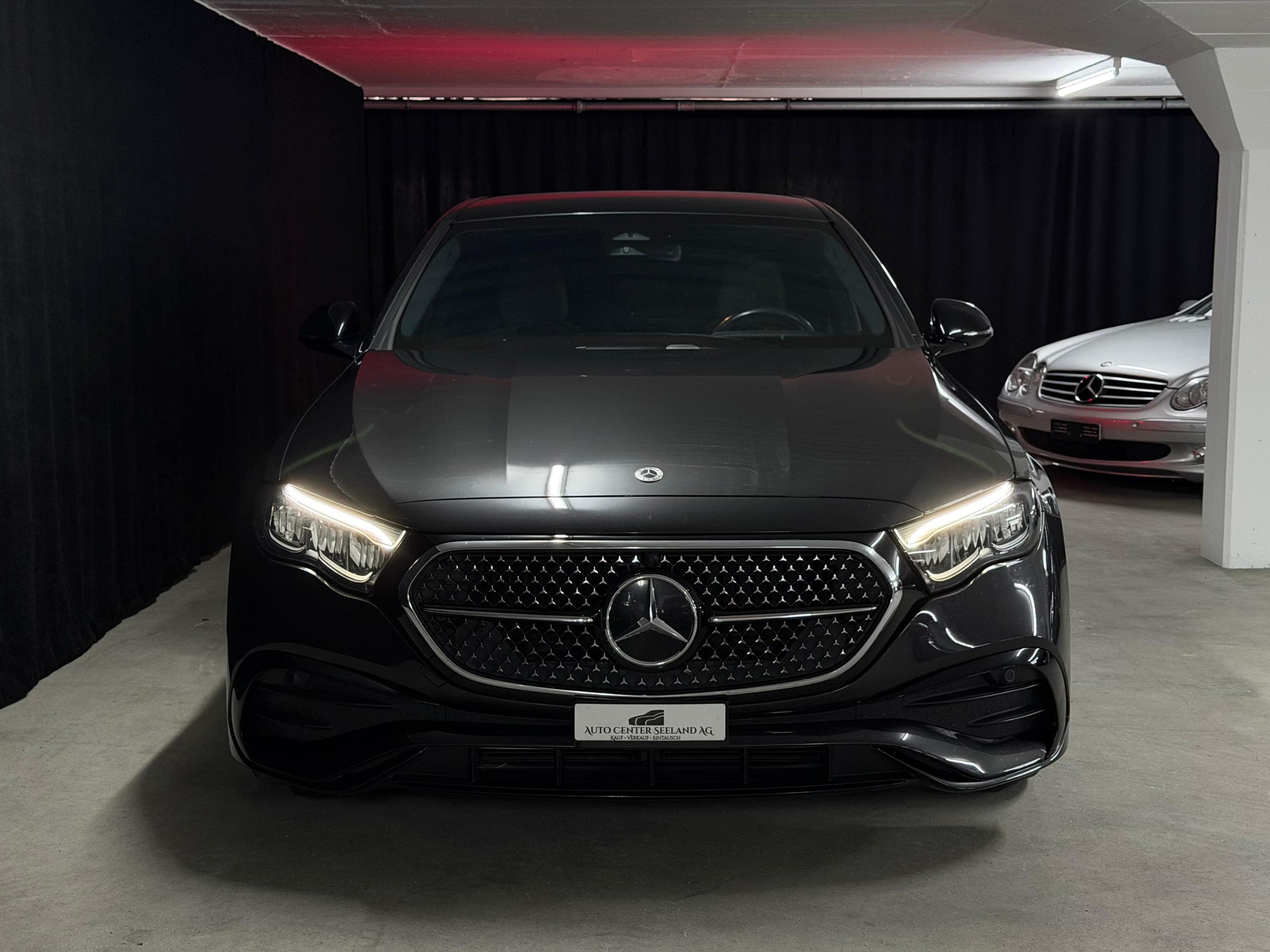 Mercedes-Benz E-Klasse MERCEDES-BENZ E 220 d AMG Line 9G-Tronic