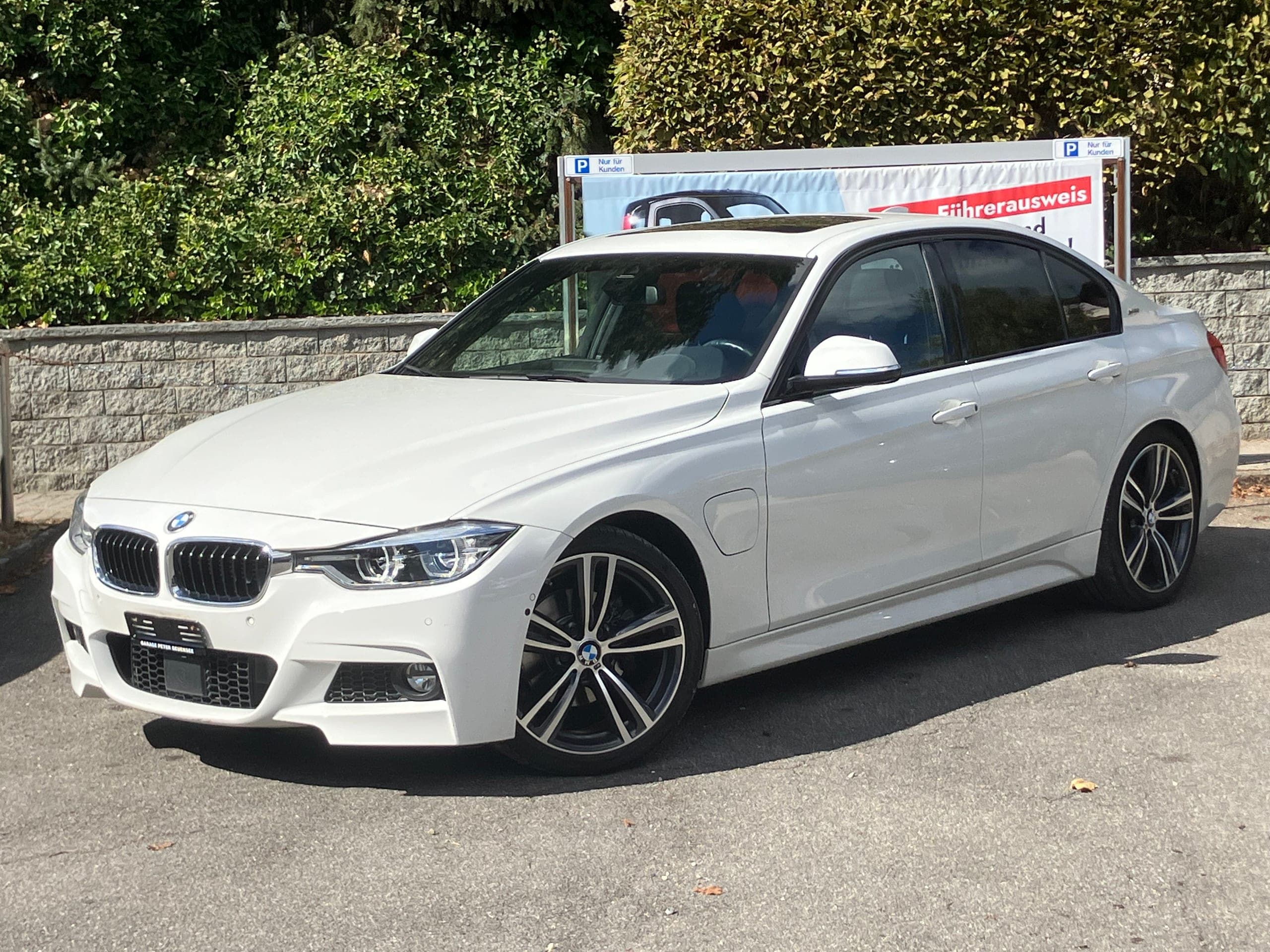 BMW 3er BMW 330e iPerformance M Sport Steptronic