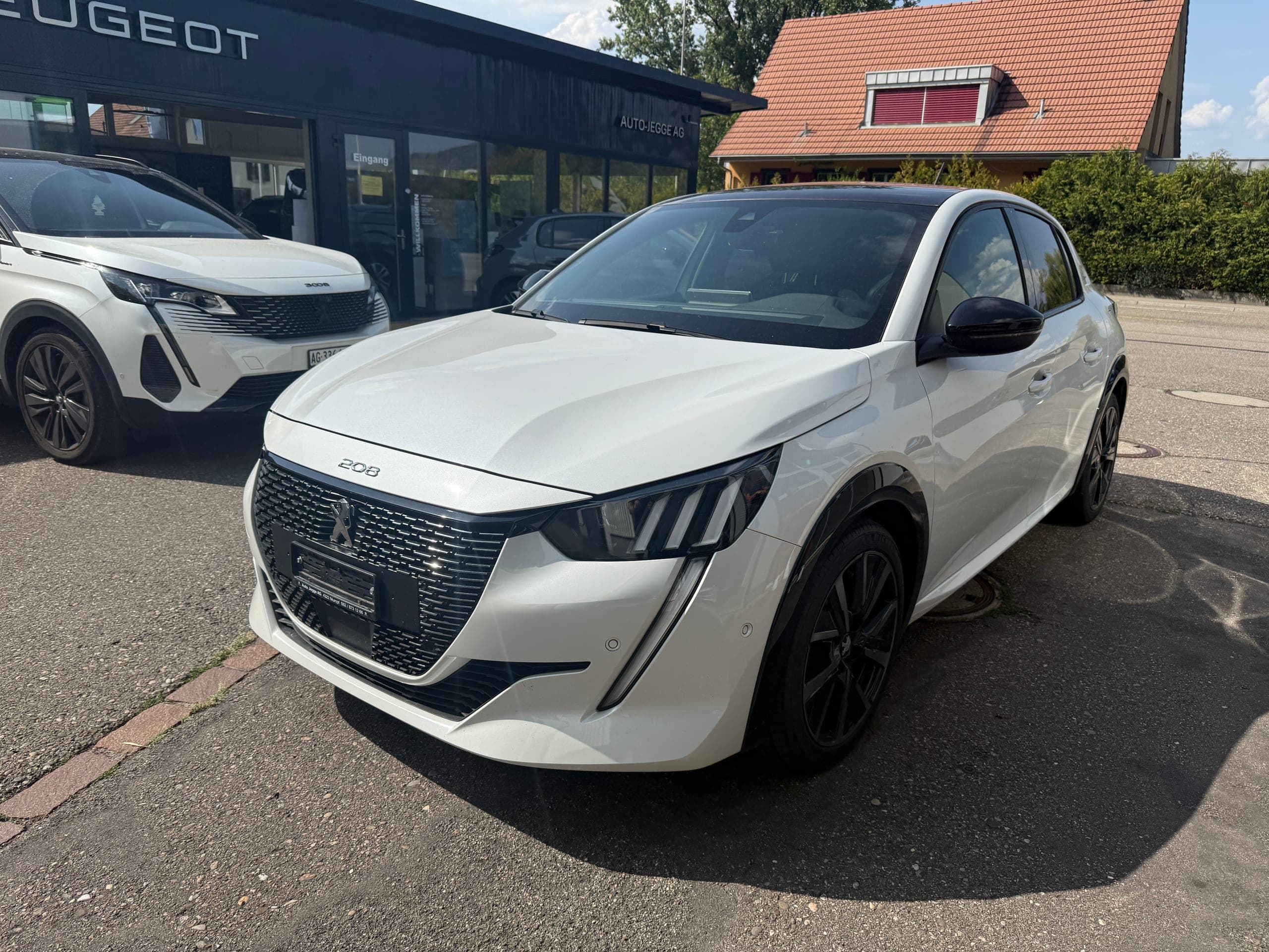 Peugeot 208 PEUGEOT 208 1.2 PureTech GT Pack EAT8