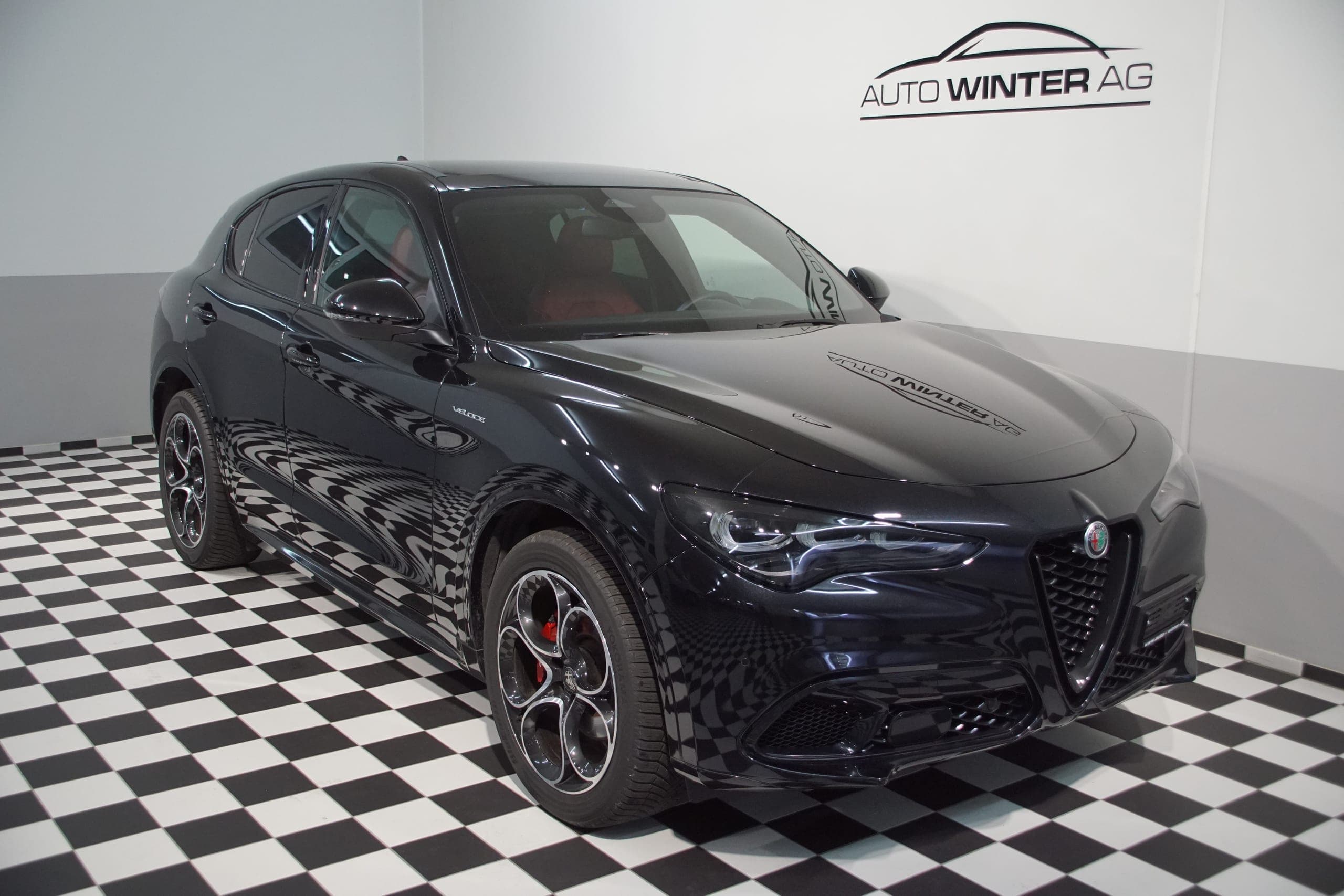 Alfa Romeo Stelvio ALFA ROMEO Stelvio 2.0 Veloce Q4 AT8 +SKY swiss