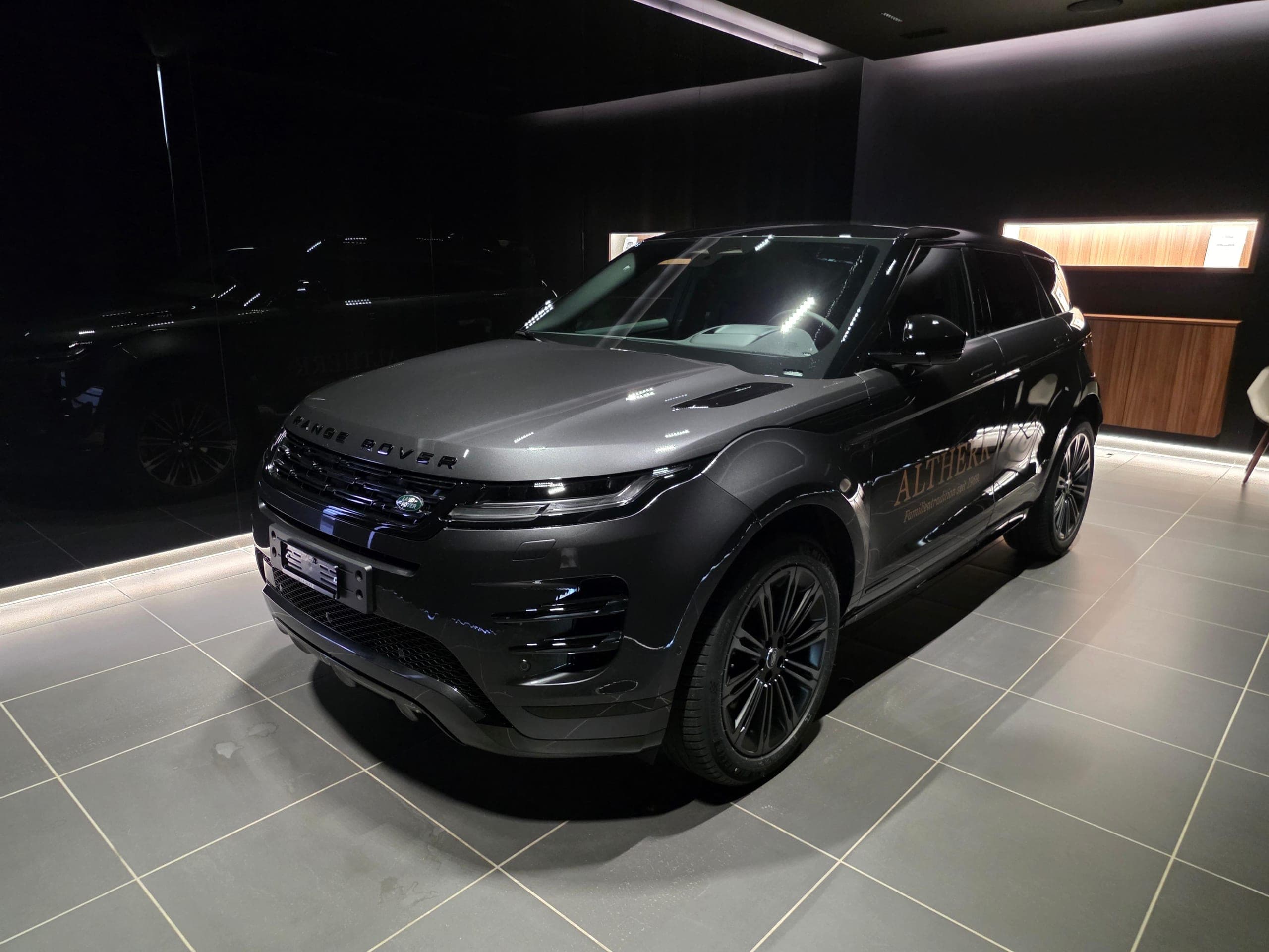 Land Rover Range Rover Evoque LAND ROVER Range Rover Evoque 1.5 T 270e Hoxton Edition