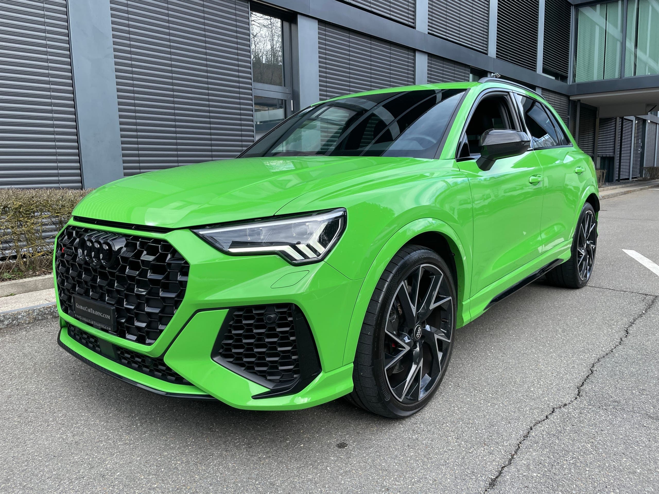 Audi RS Q3 AUDI RS Q3 2.5 TFSI quattro S tronic