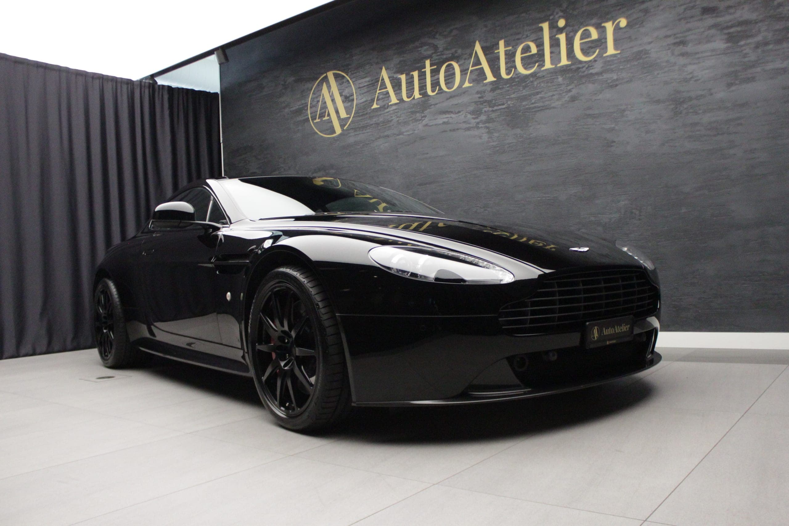 Aston Martin V8/V12 Vantage S ASTON MARTIN V8 Vantage 4.7 S Sportshift