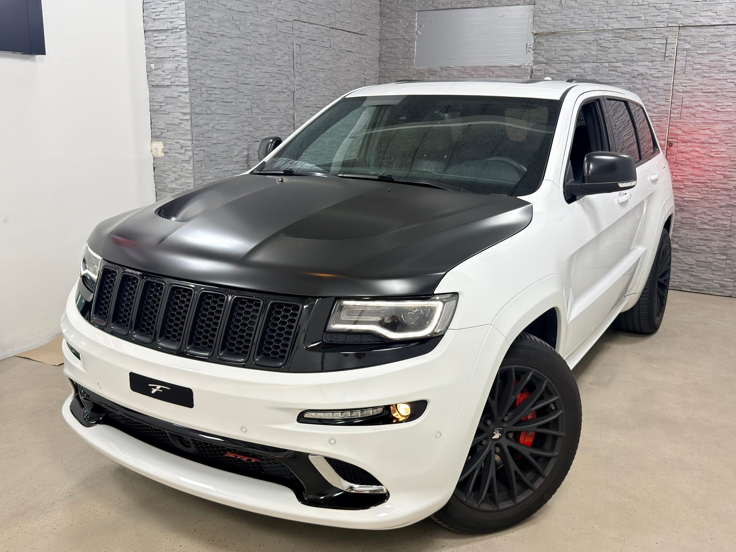 Jeep Grand Cherokee JEEP Grand Cherokee 6.4 V8 HEMI SRT8 Automatic