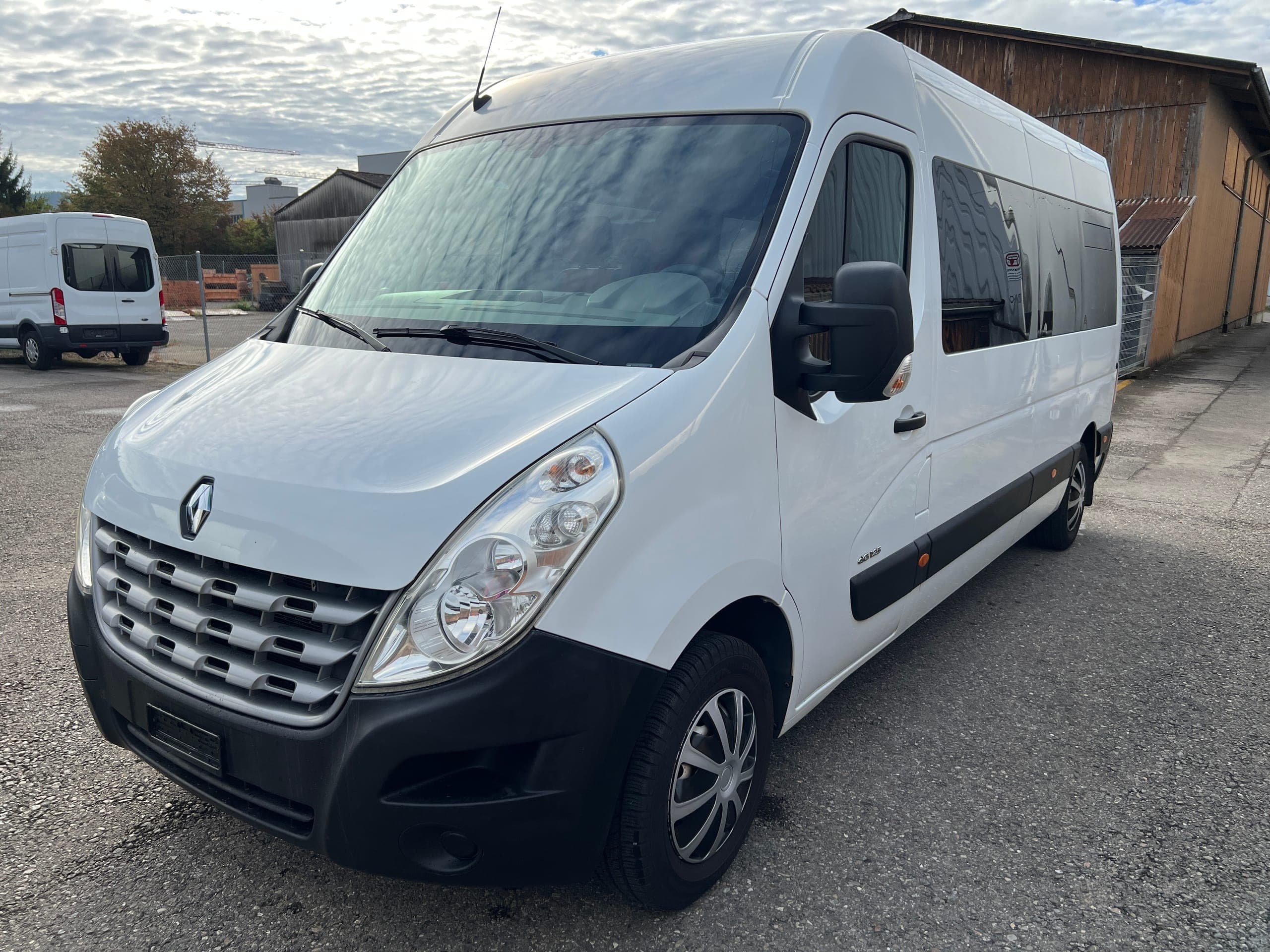 Renault Master RENAULT Master 2.3dCi Bus 8 Plätze