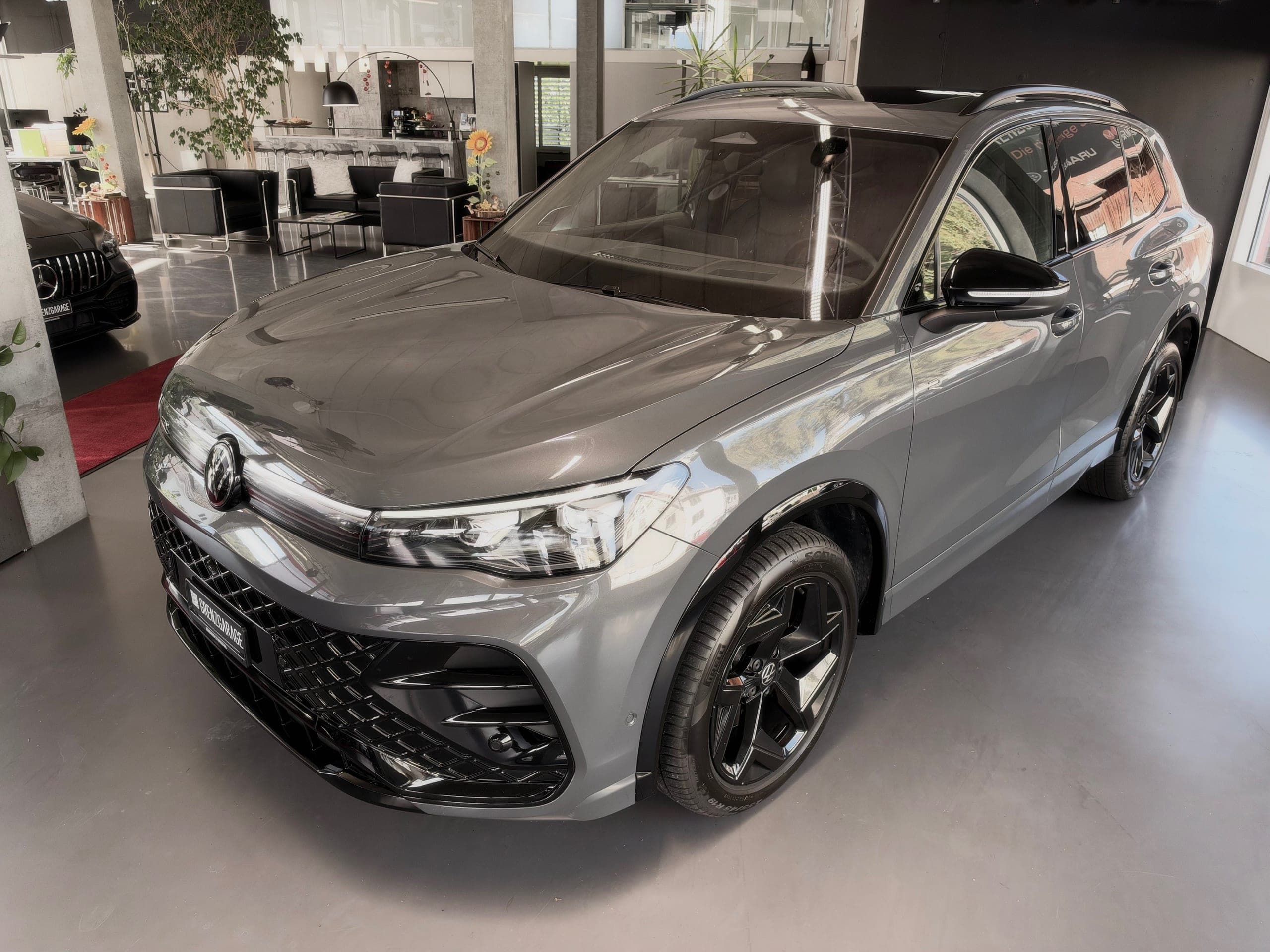 VW Tiguan VW Tiguan 2.0 TDI SCR R-Line 4Motion DSG
