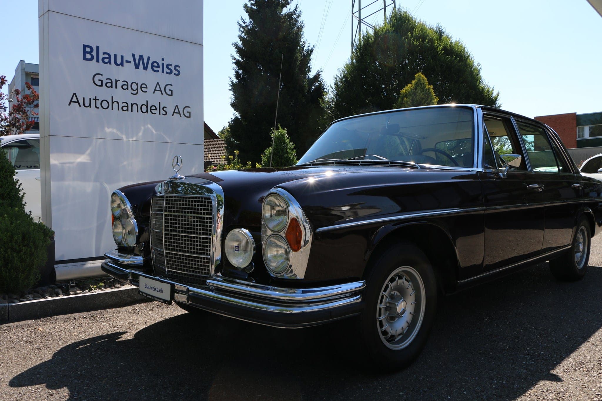 Mercedes-Benz 300 SEL MERCEDES-BENZ 300 SEL