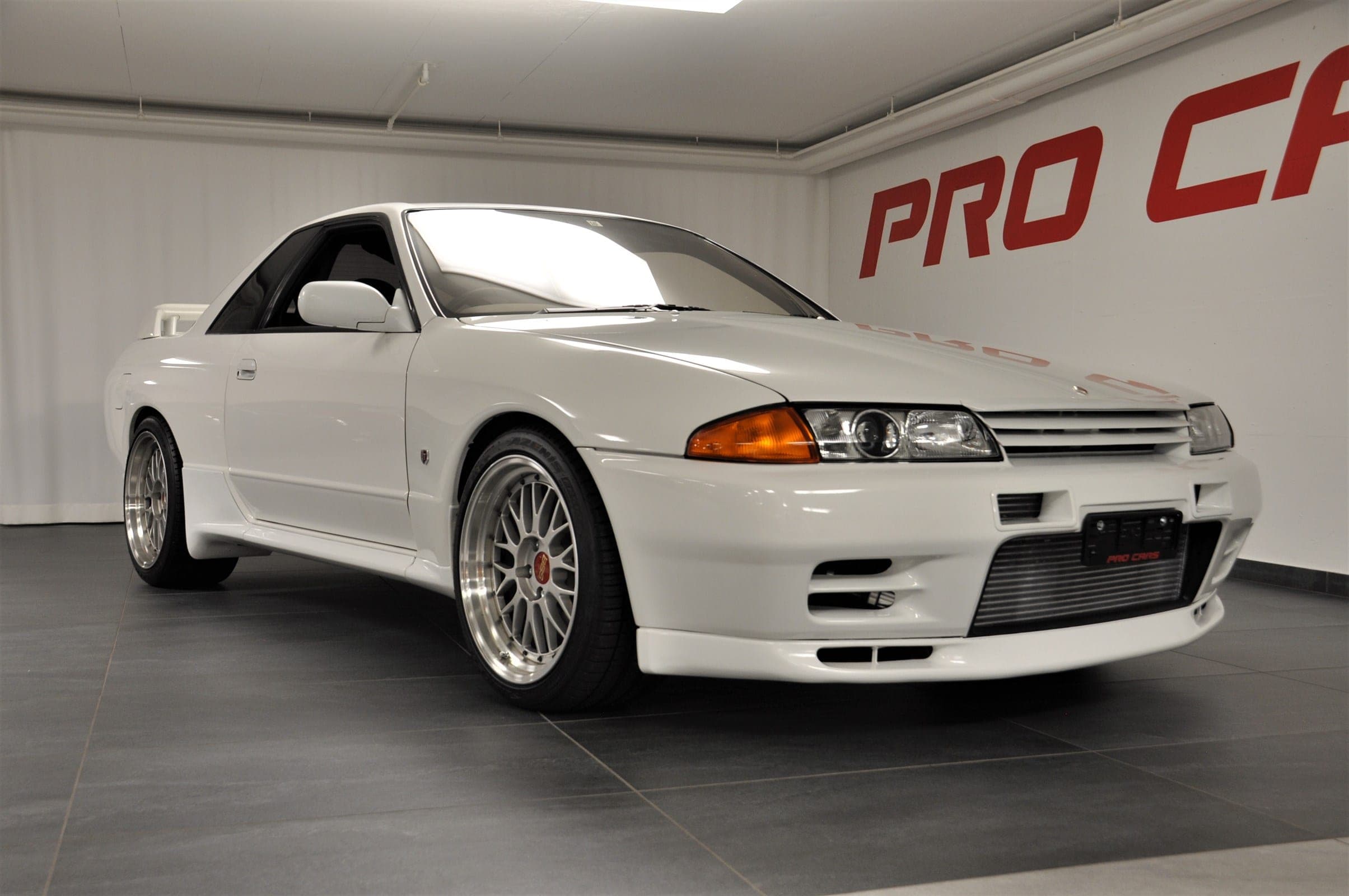 Nissan Skyline NISSAN Skyline R32 GT-R