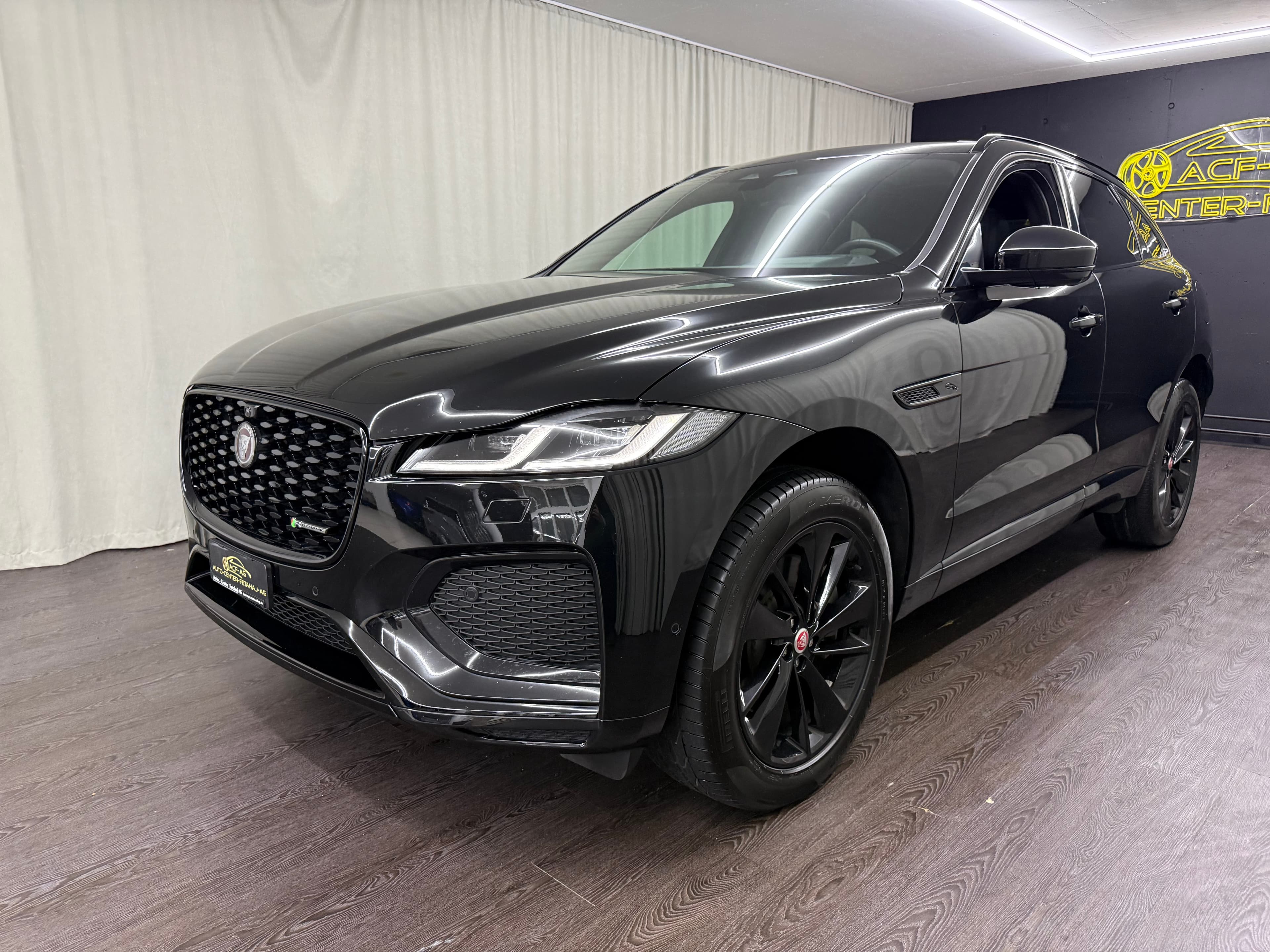 Jaguar F-Pace